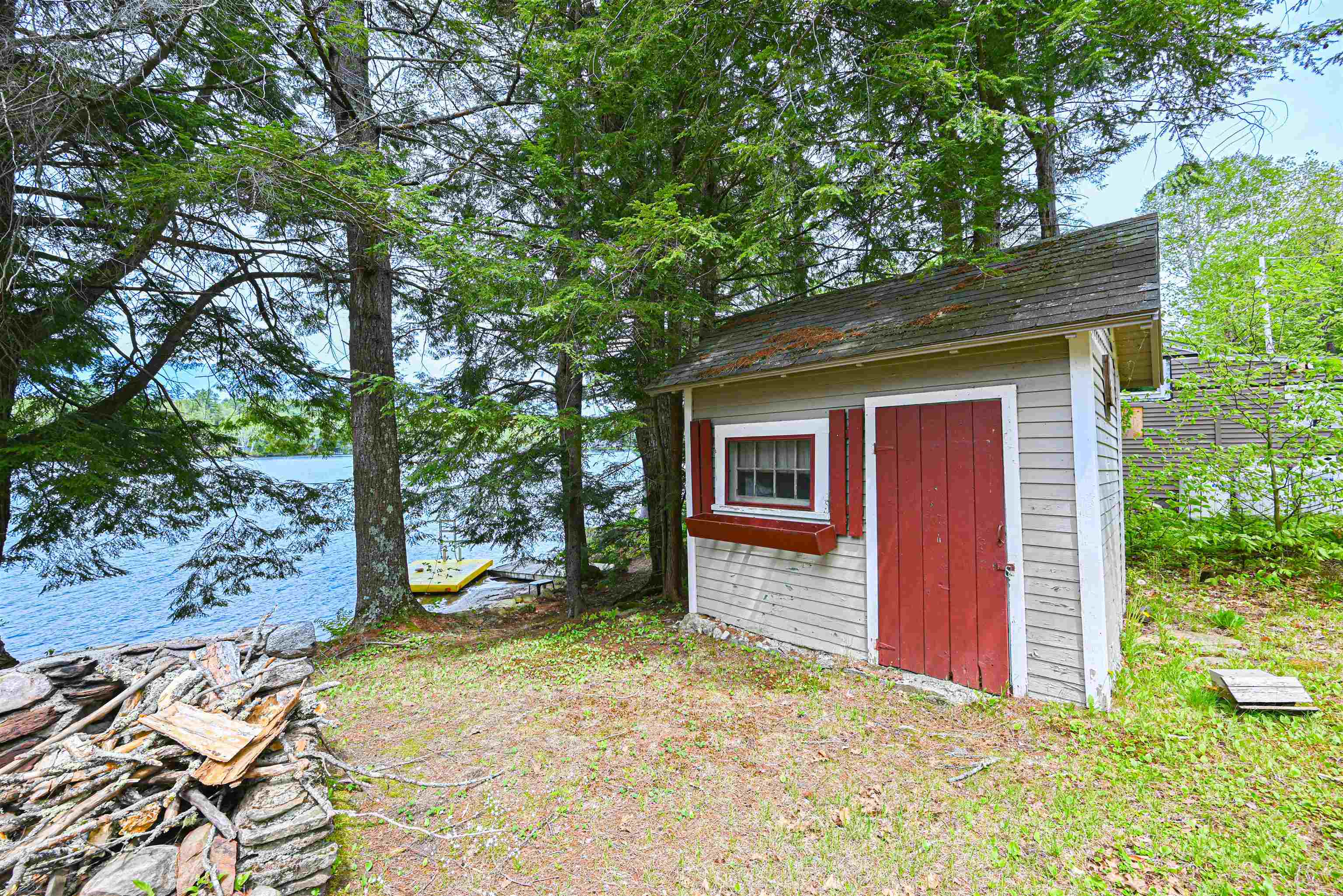 Storage Shed 25491810