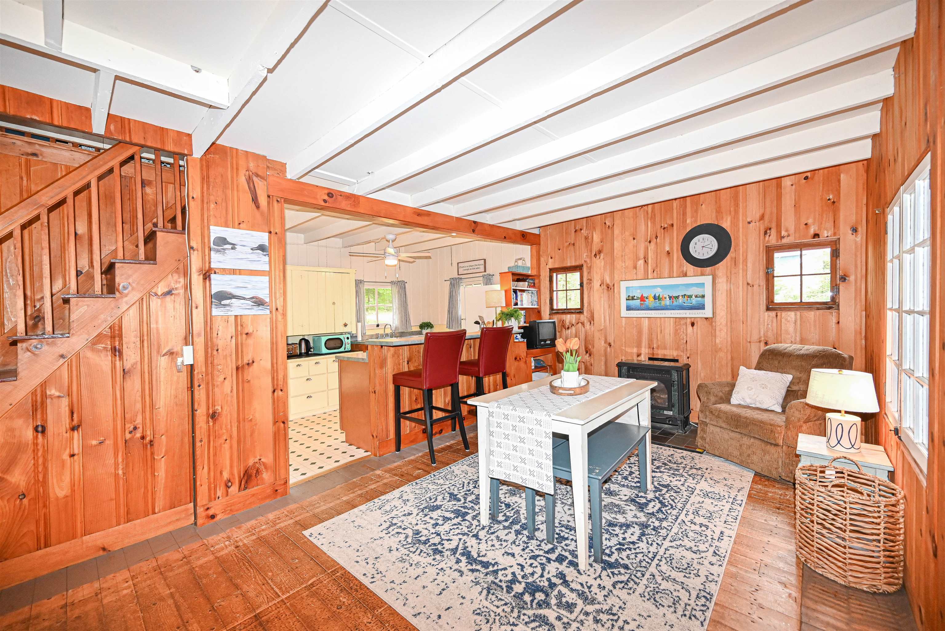 Breakfast Bar Opens Kitchen to Dining Room 25491776
