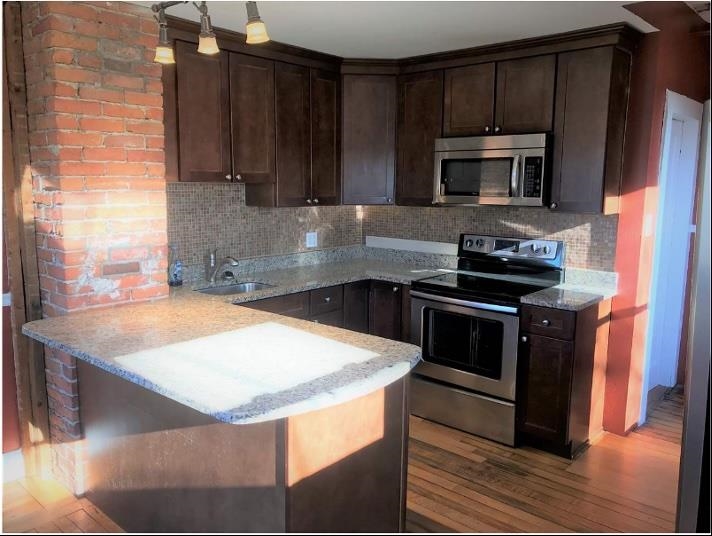 109 1/2 Warren Street, Concord, NH photo 4