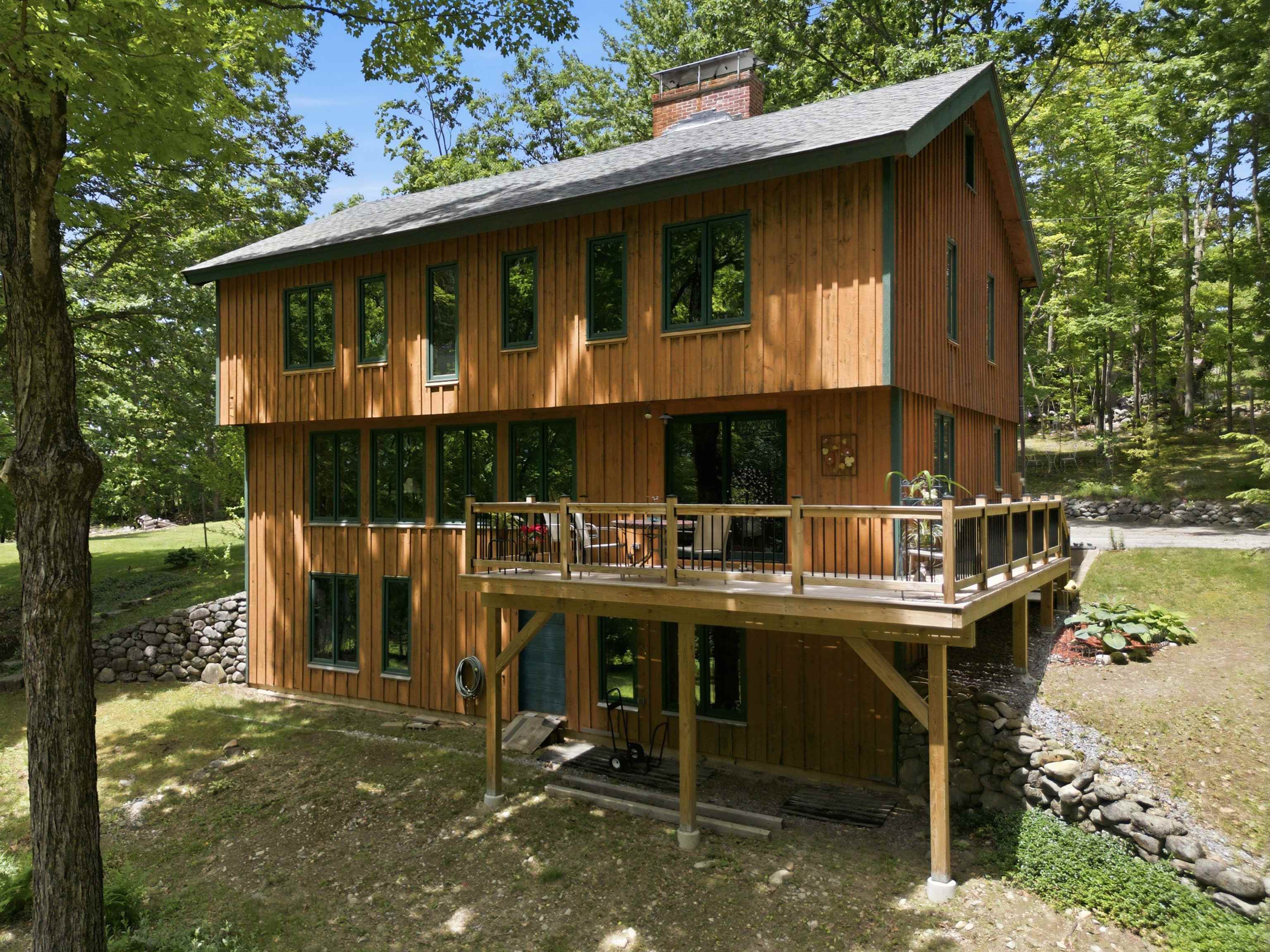 850 Concord Stage Rd, Weare, NH 03281