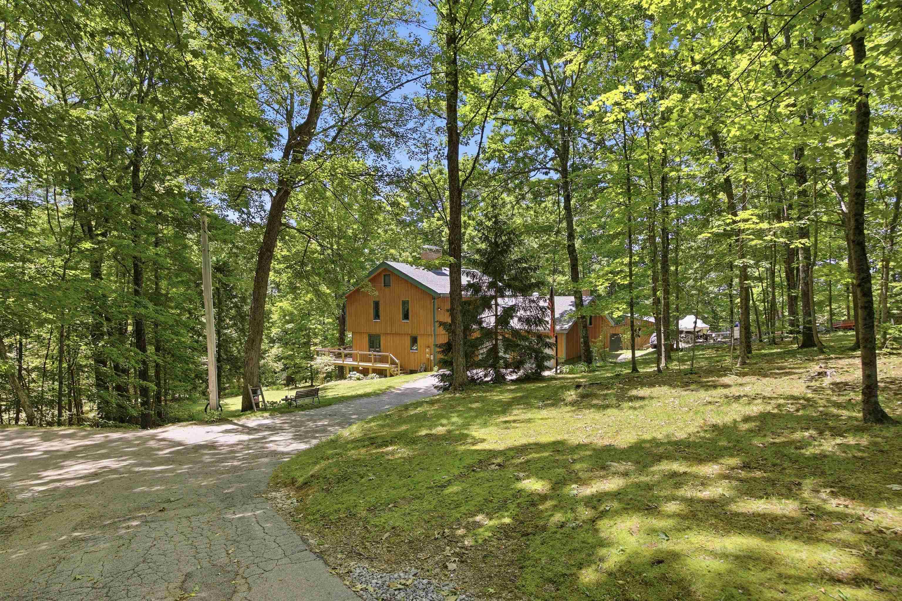 850 Concord Stage Rd, Weare, NH 03281
