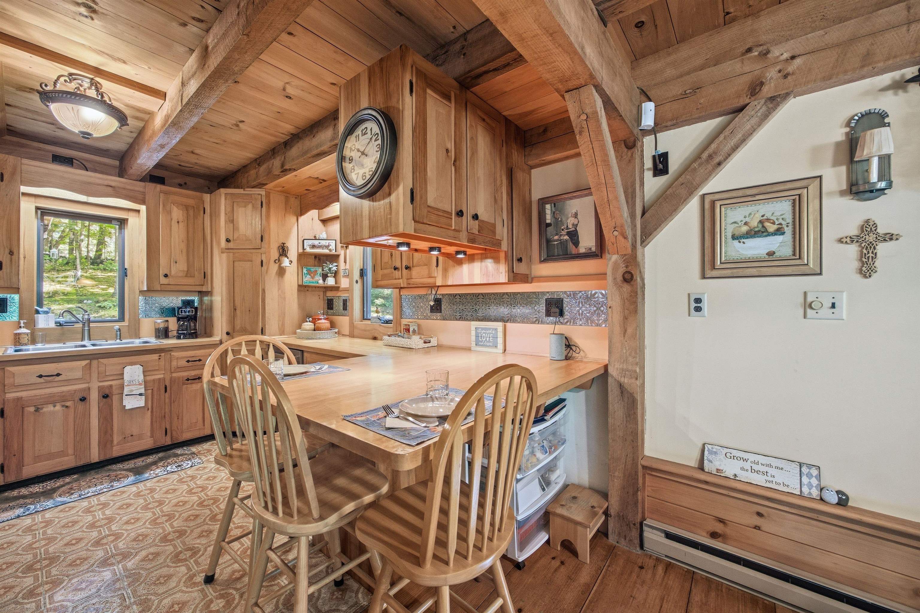 850 Concord Stage Rd, Weare, NH 03281
