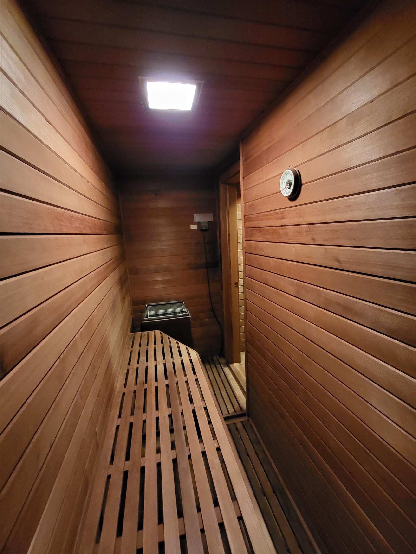 Sauna 25479632