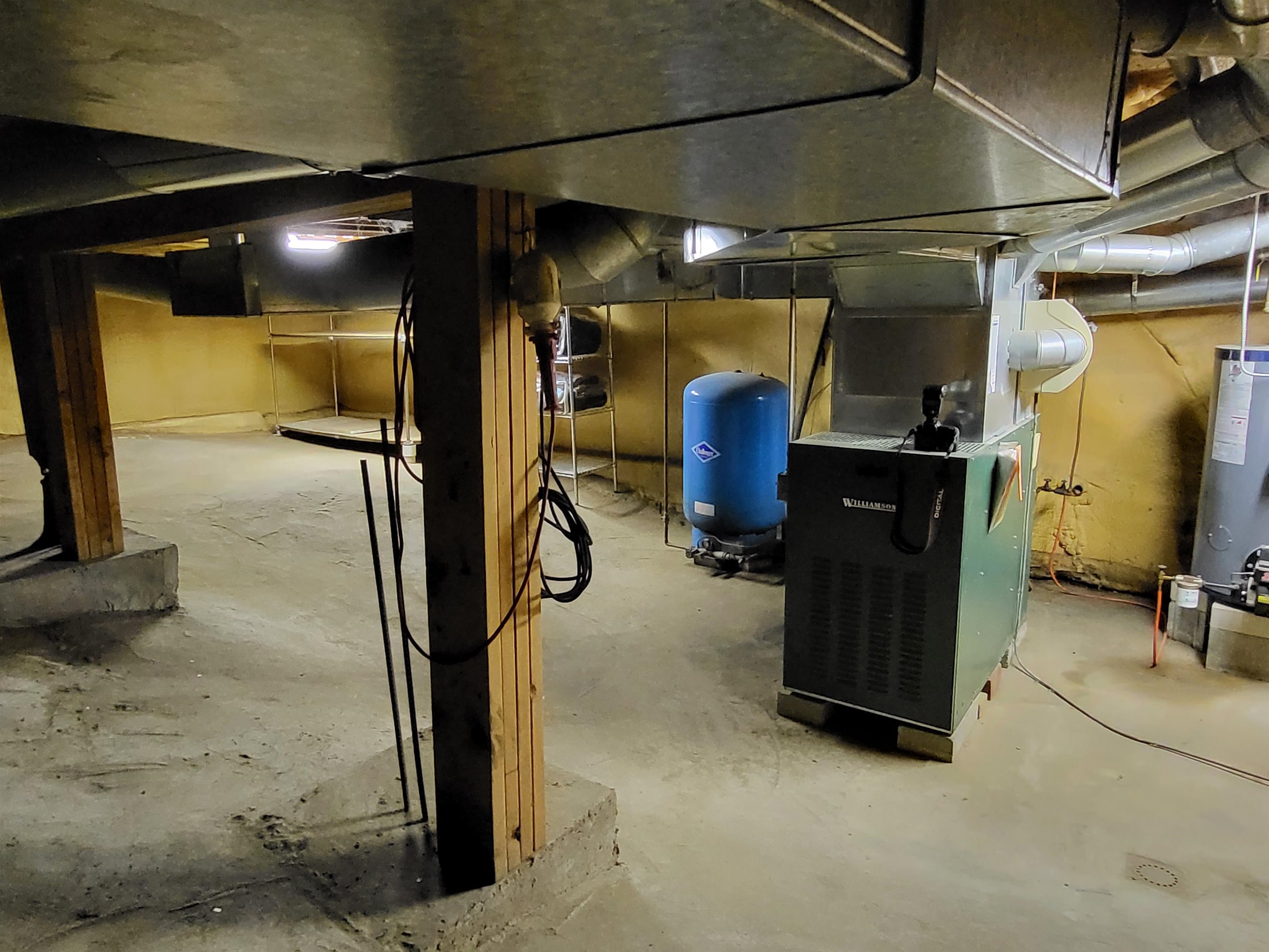 Basement 25479630