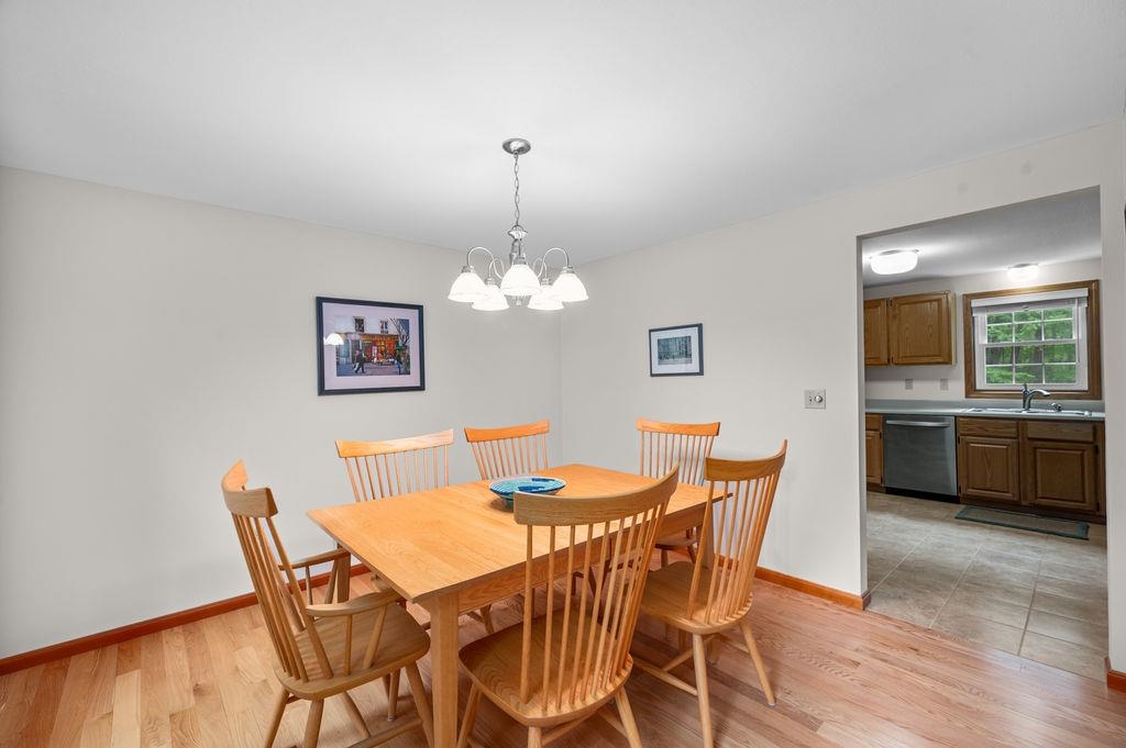43 Sage Ct, Goffstown, NH 03045