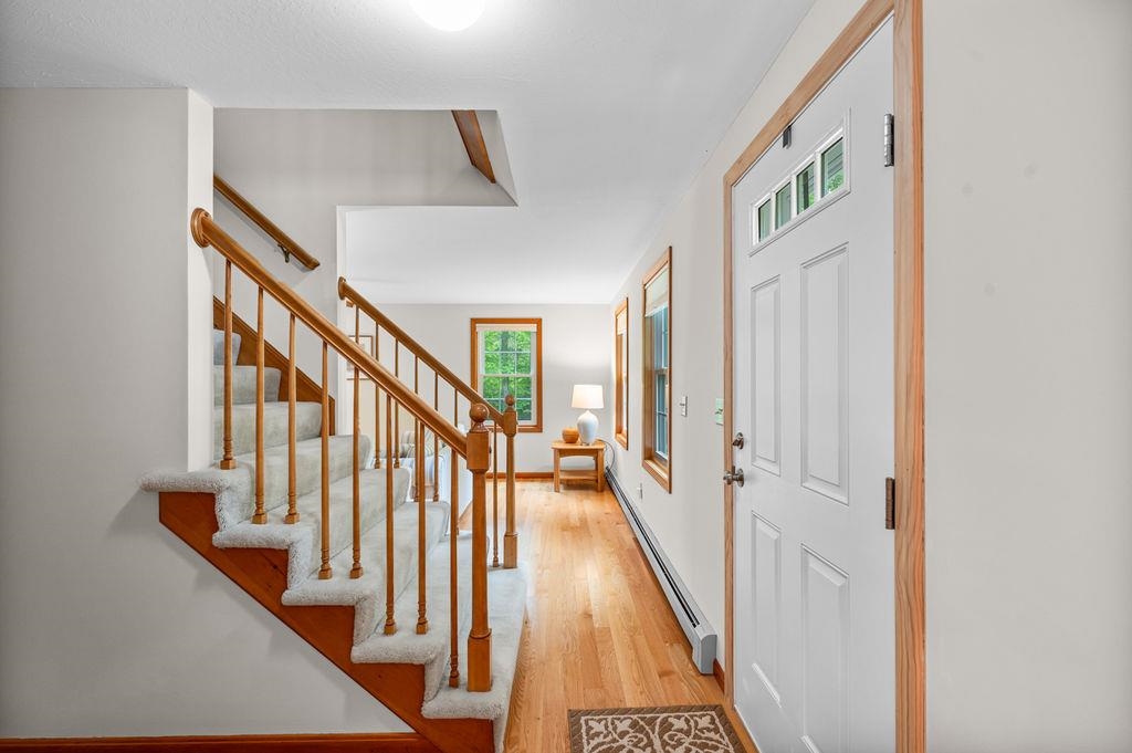 43 Sage Ct, Goffstown, NH 03045