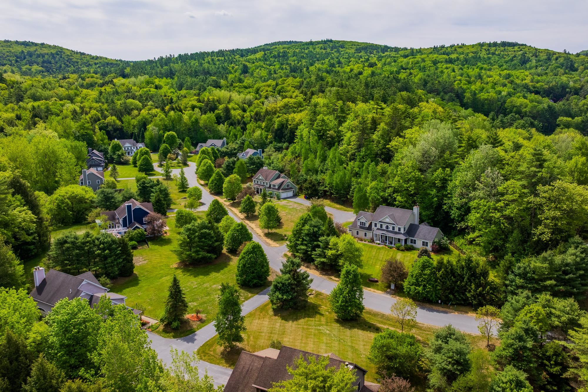 1 Purling Brooks Dr, Hanover, NH 03755