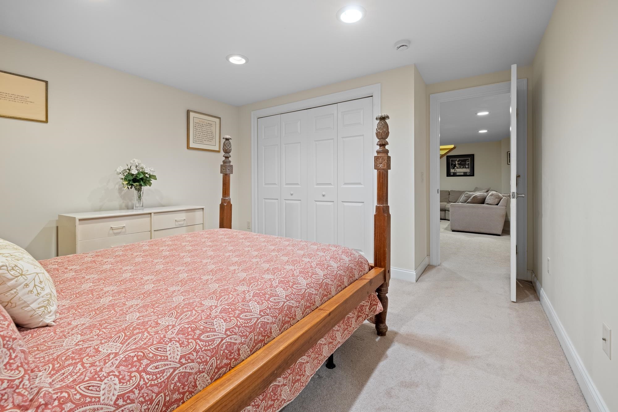 1 Purling Brooks Dr, Hanover, NH 03755