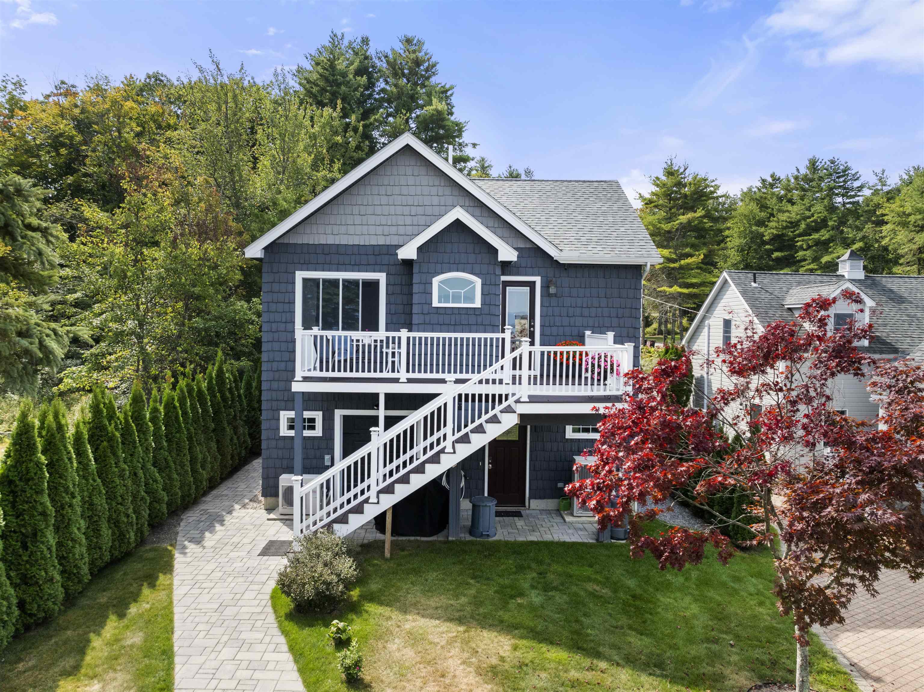 36 Elm St, Alton, NH 03810
