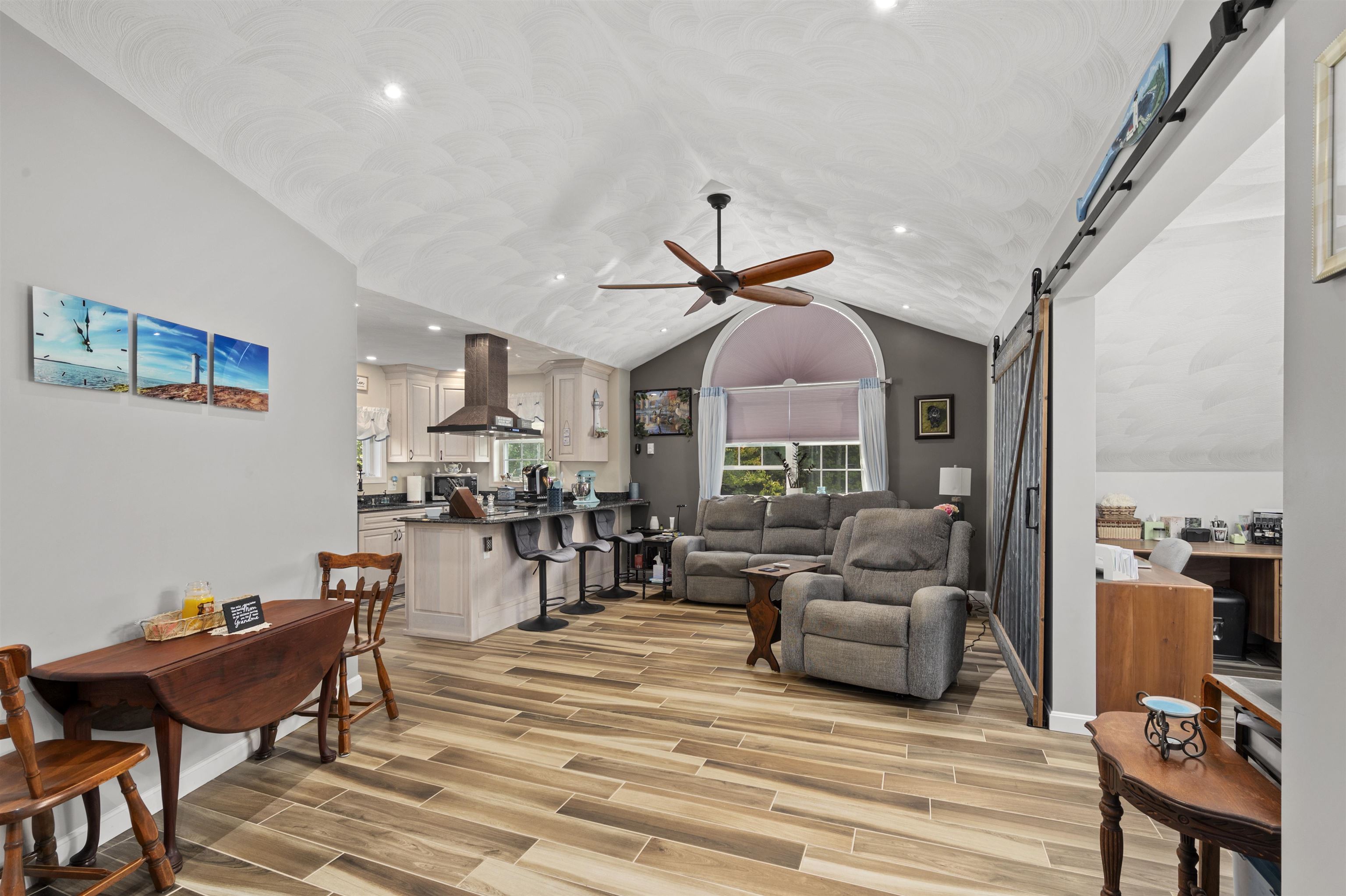 36 Elm St, Alton, NH 03810