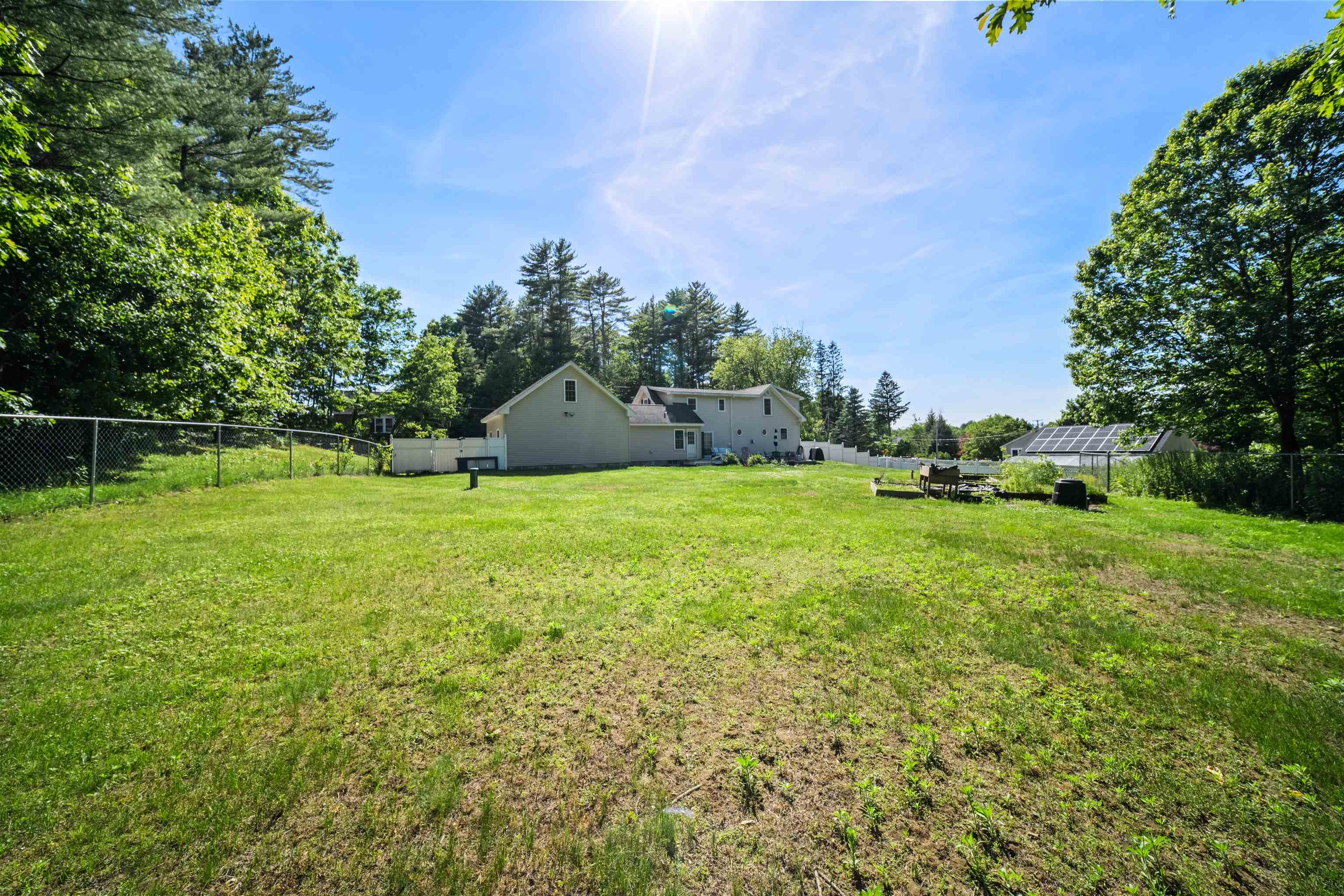 372 Mountain Rd, Concord, NH 03301