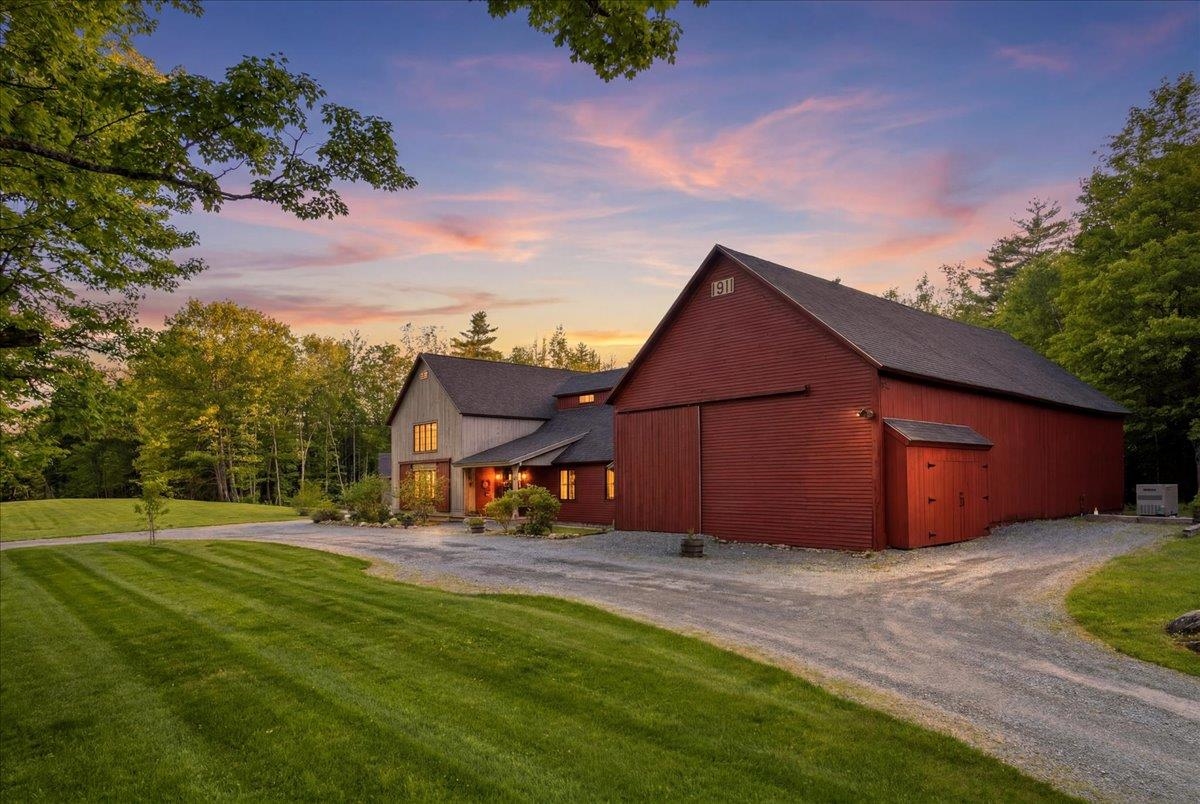 908 Old Franconia Rd, Bethlehem, NH 03574