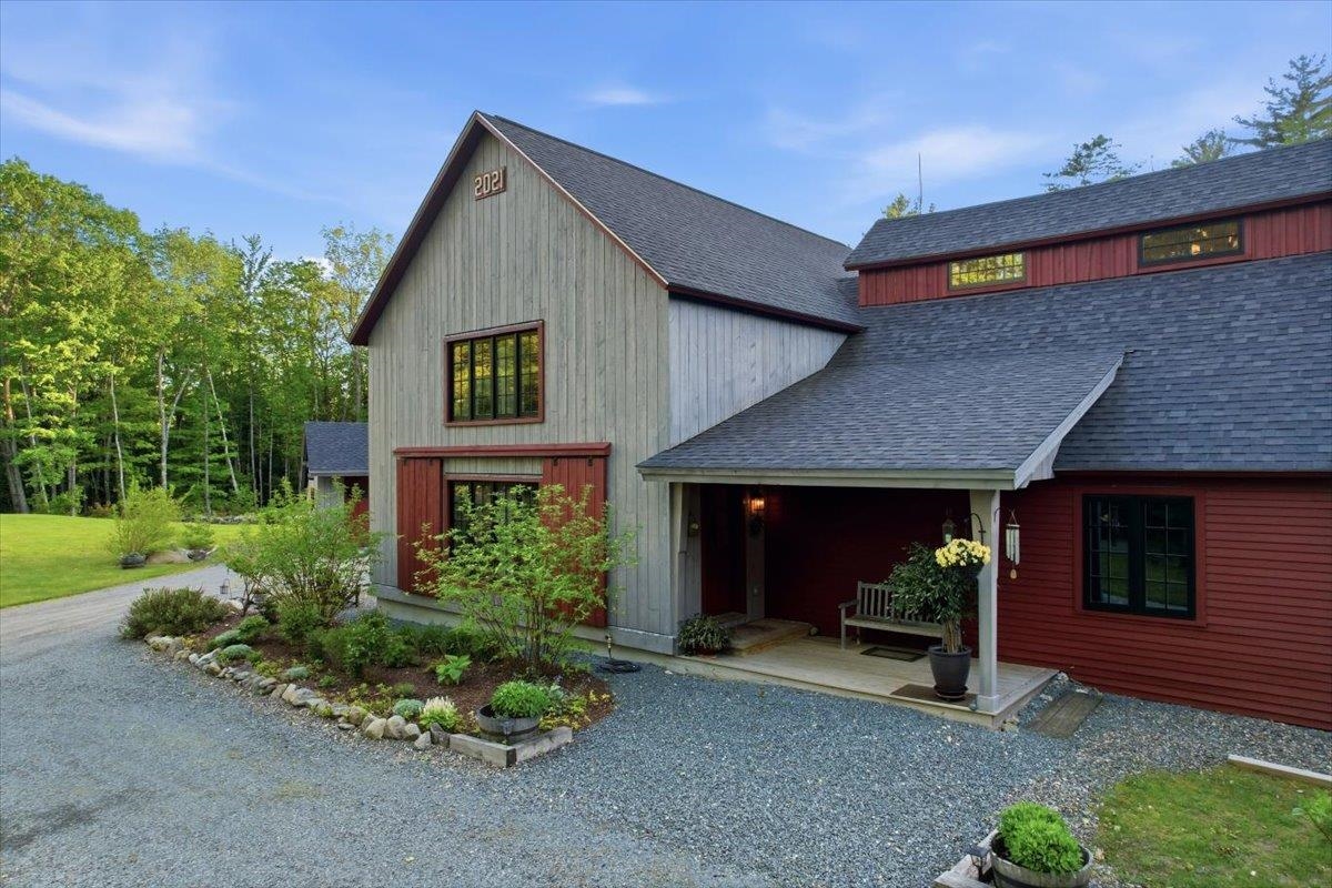 908 Old Franconia Rd, Bethlehem, NH 03574