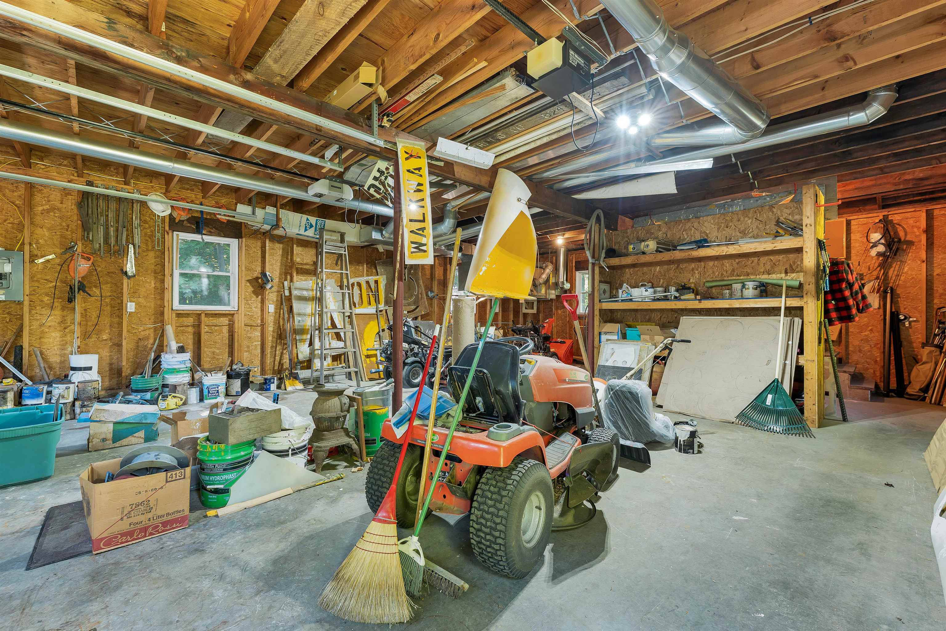 9 Crescent St, Laconia, NH 03246