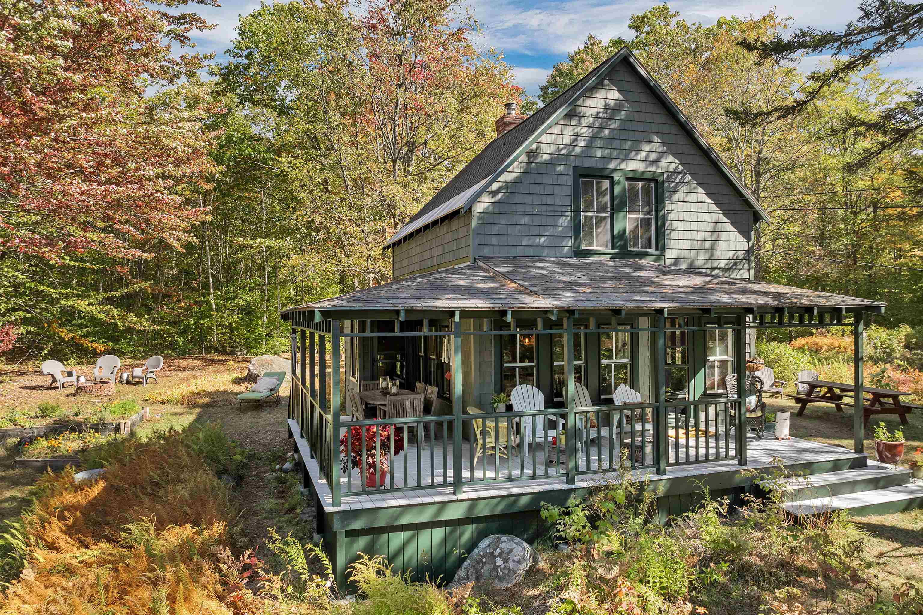 6 Twin Cottage Ln, Ossipee, NH 03814