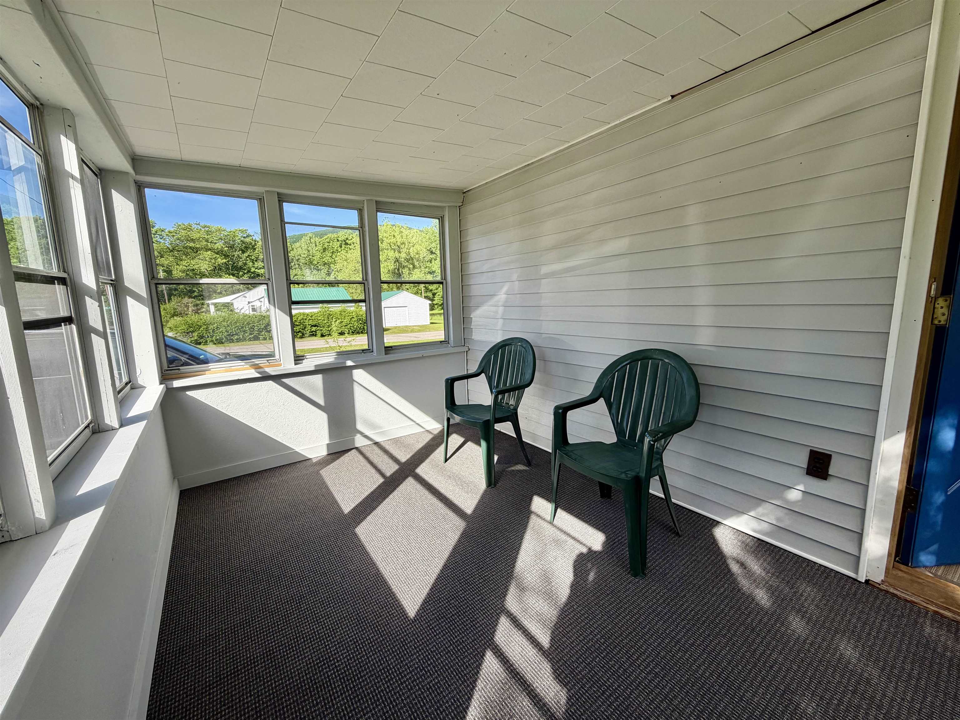 24 Pine St, Gorham, NH 03581