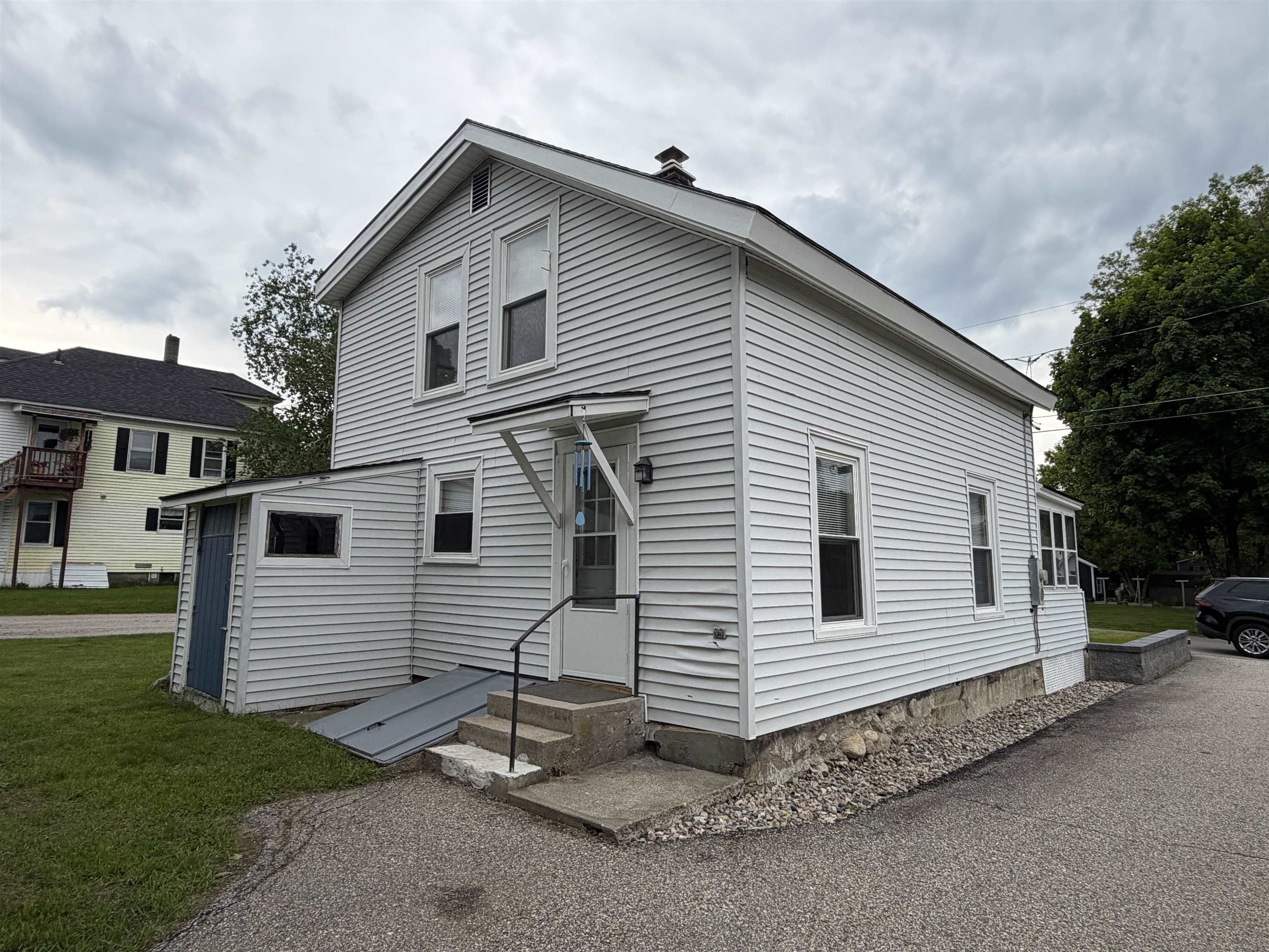 24 Pine St, Gorham, NH 03581
