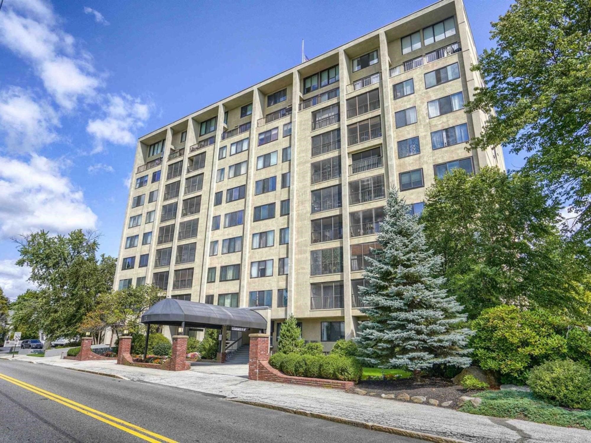 55 River Rd #6A, Manchester, NH 03104