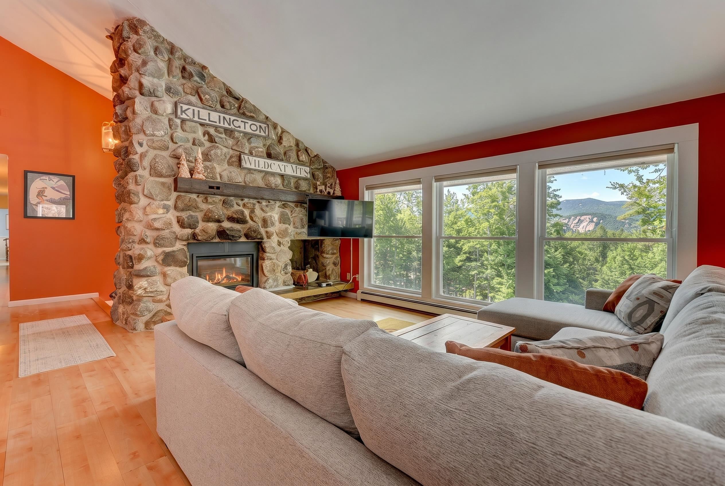50 Drachenfels Rd, Conway, NH 03860