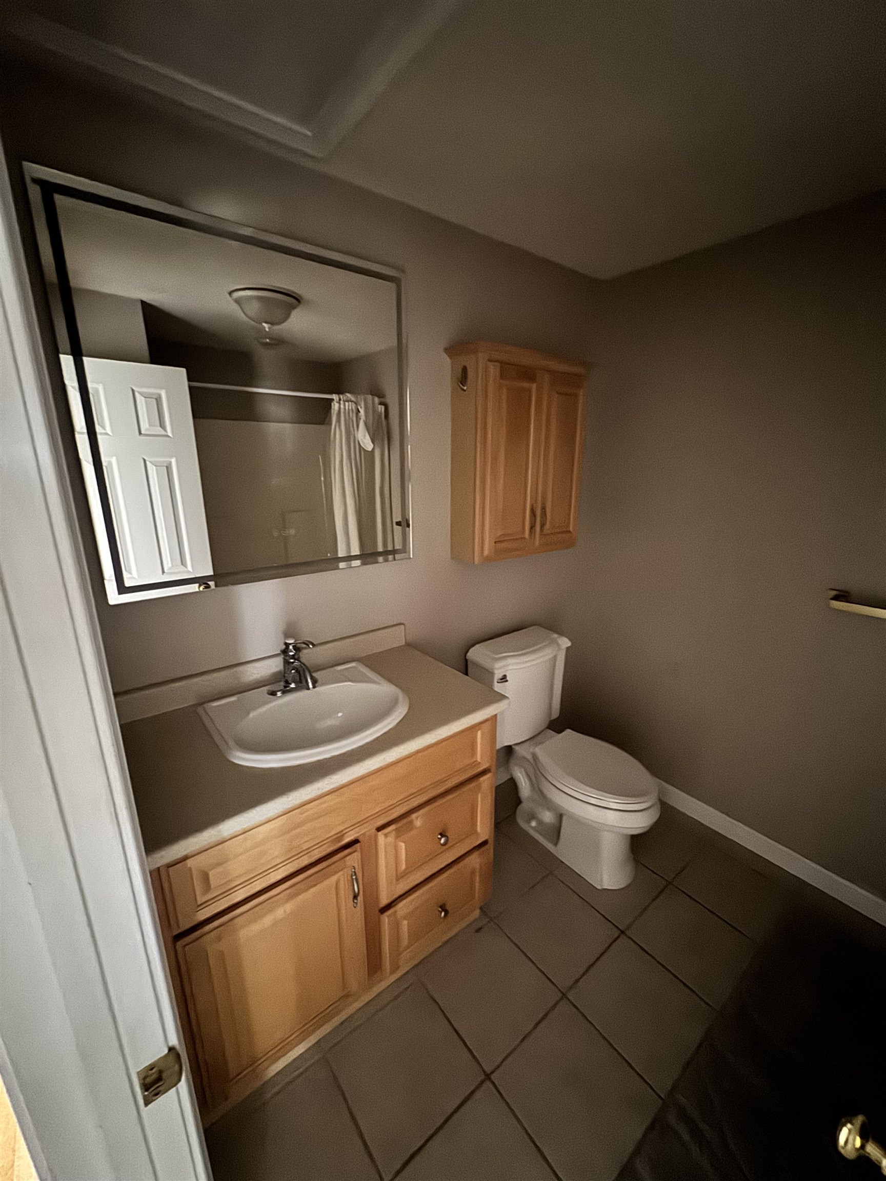 163 Wedgewood Ln, Manchester, NH 03109