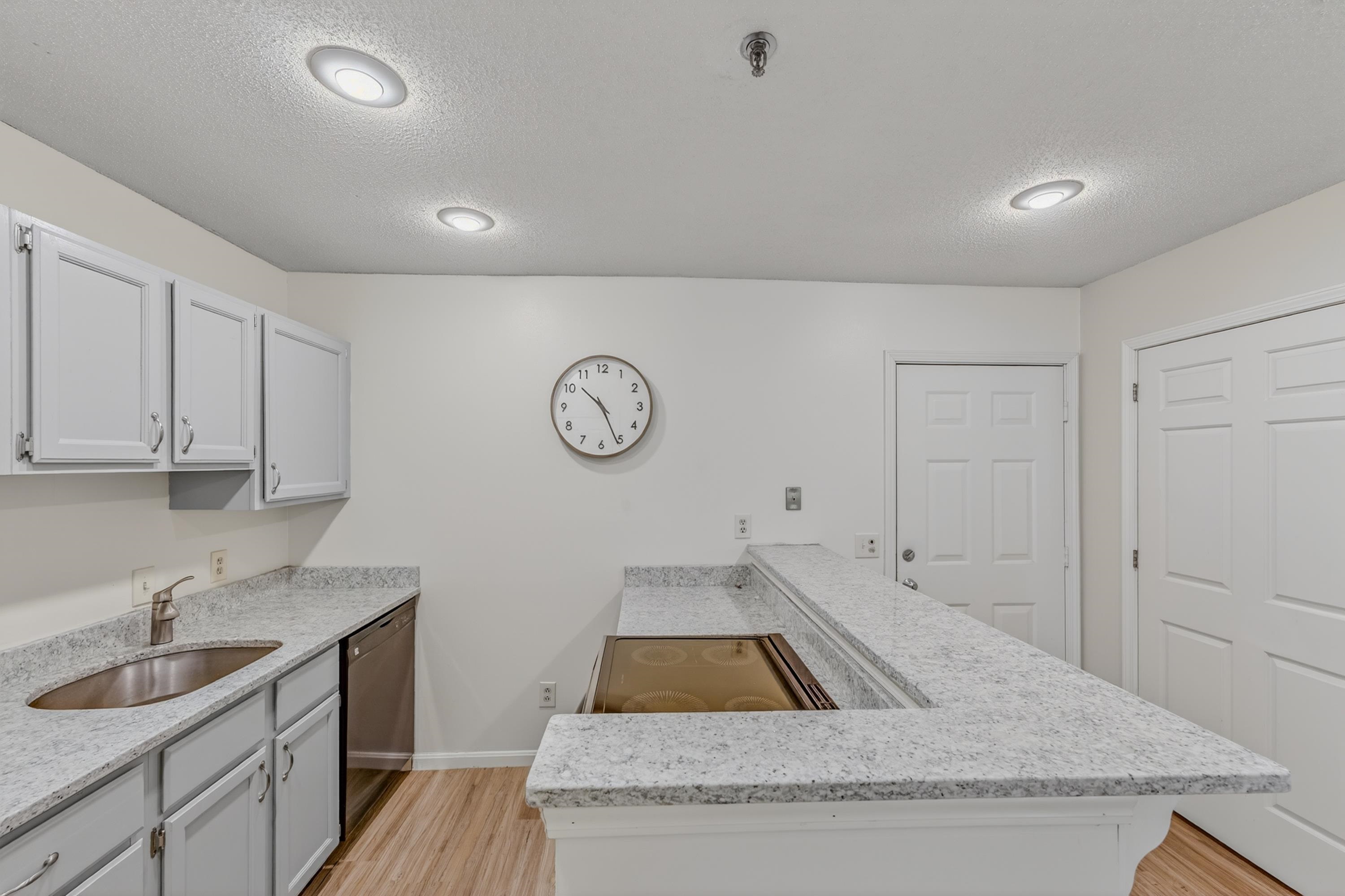 28 Academy St #12, Franconia, NH 03580