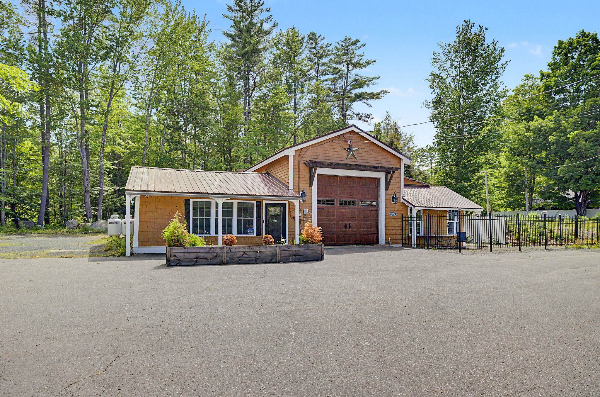 1287 Bearcamp Hw, Tamworth, NH 03883