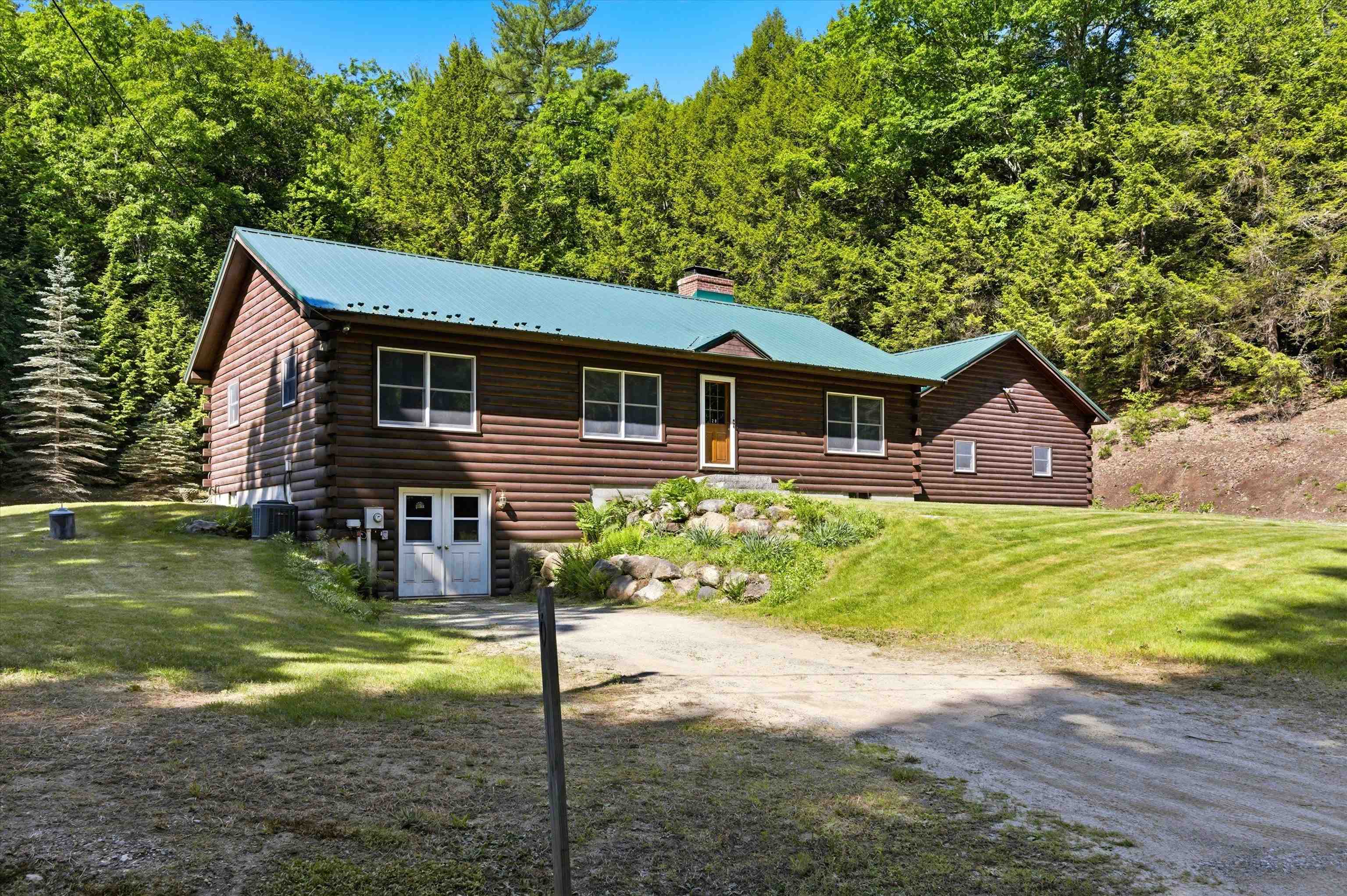 20 Mccollum Rd, New Boston, NH 03070