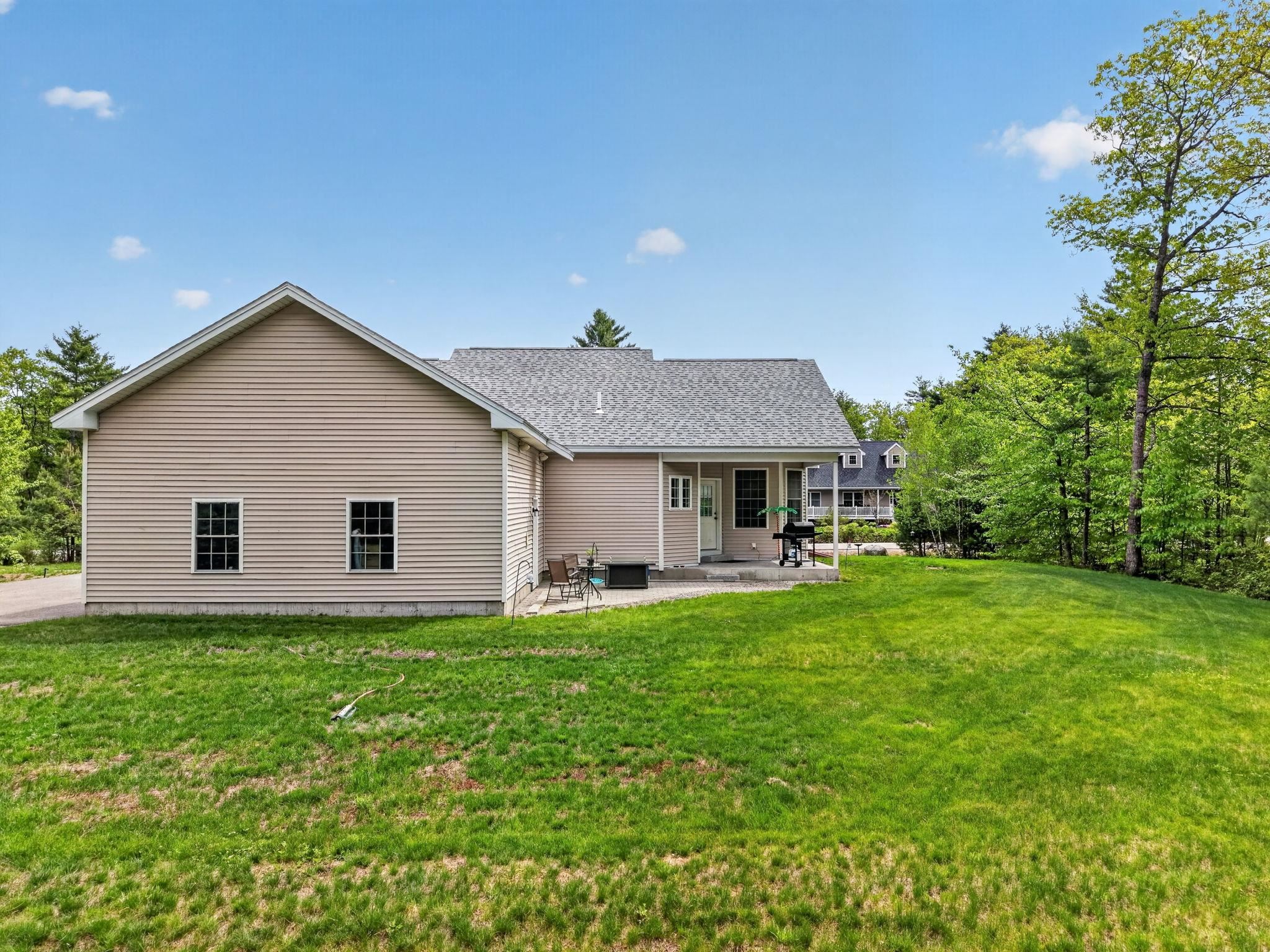 128 Pemigewasset Dr, Conway, NH 03893