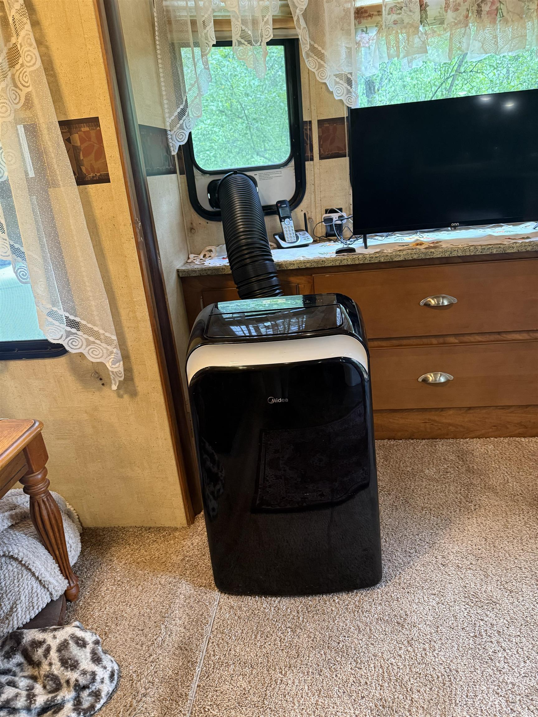 Window AC conveys