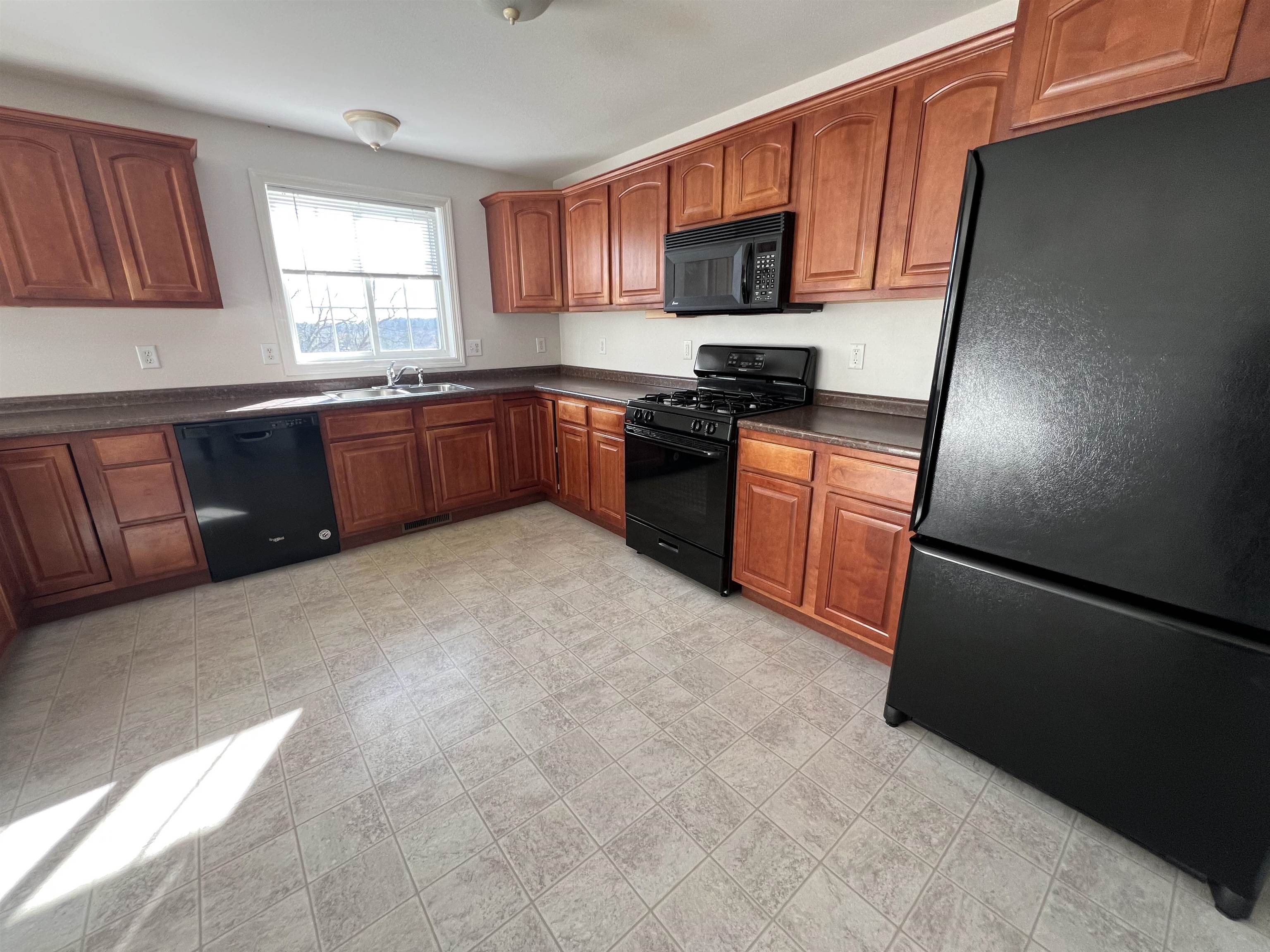 Hudson NH&nbsp;Condo for sale $$484,000 $209 per sq.ft.