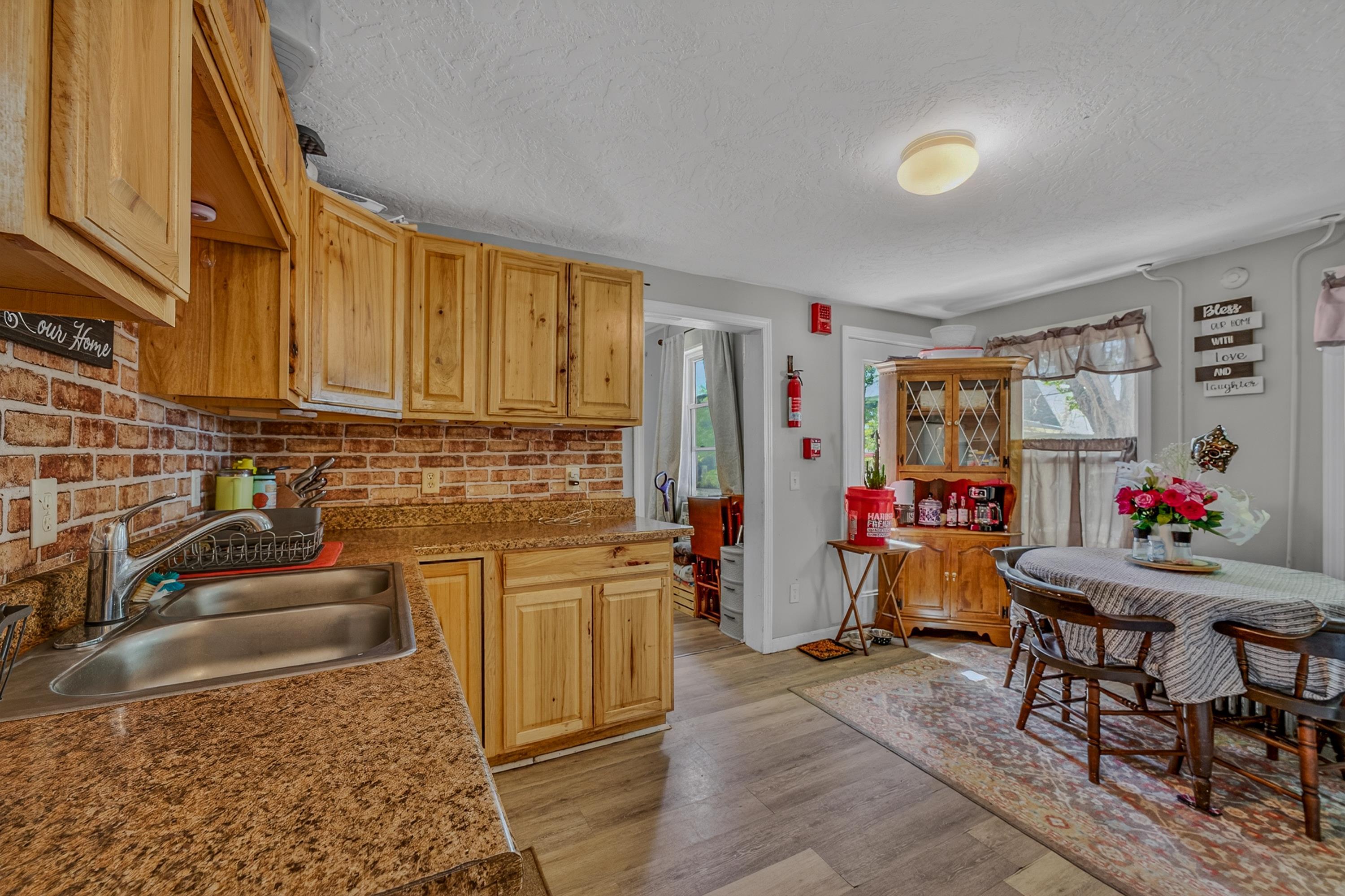 22 West St, Laconia, NH 03246