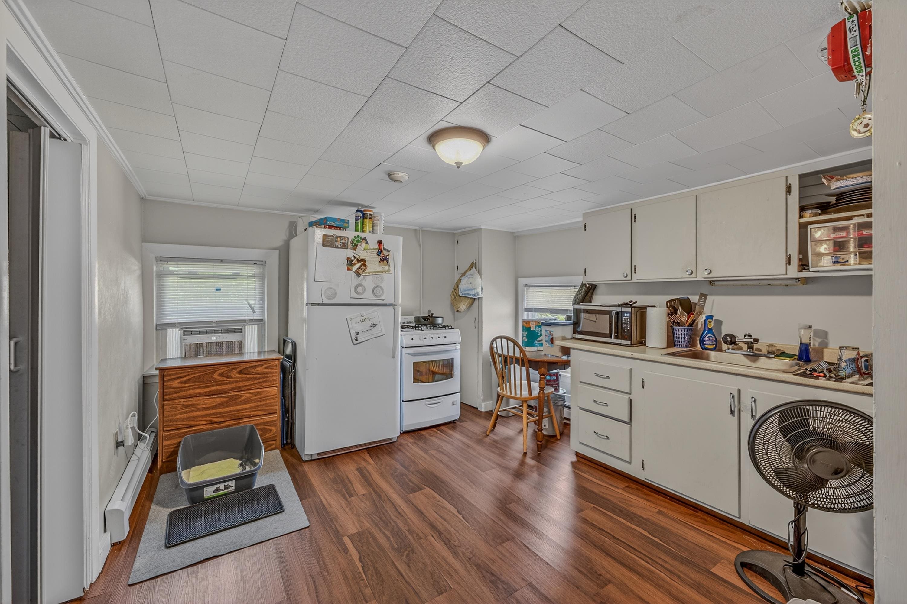 22 West St, Laconia, NH 03246