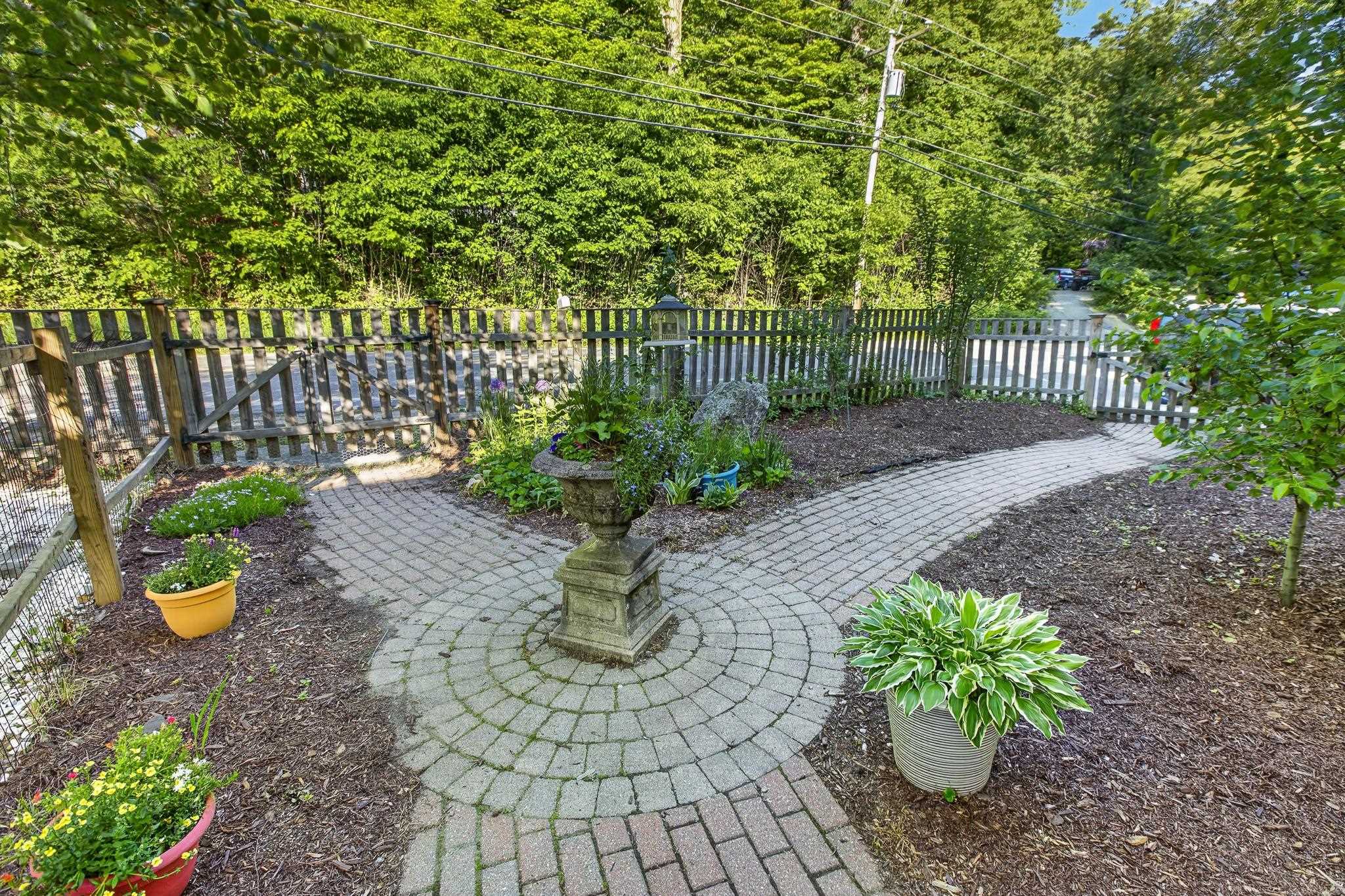 17 Forest Rd, Hancock, NH 03449