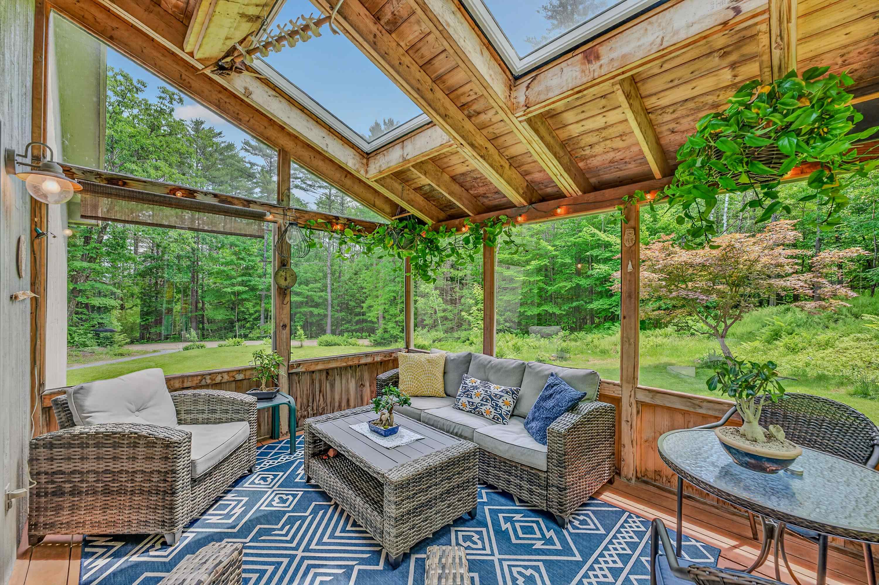 summer porch 25505367