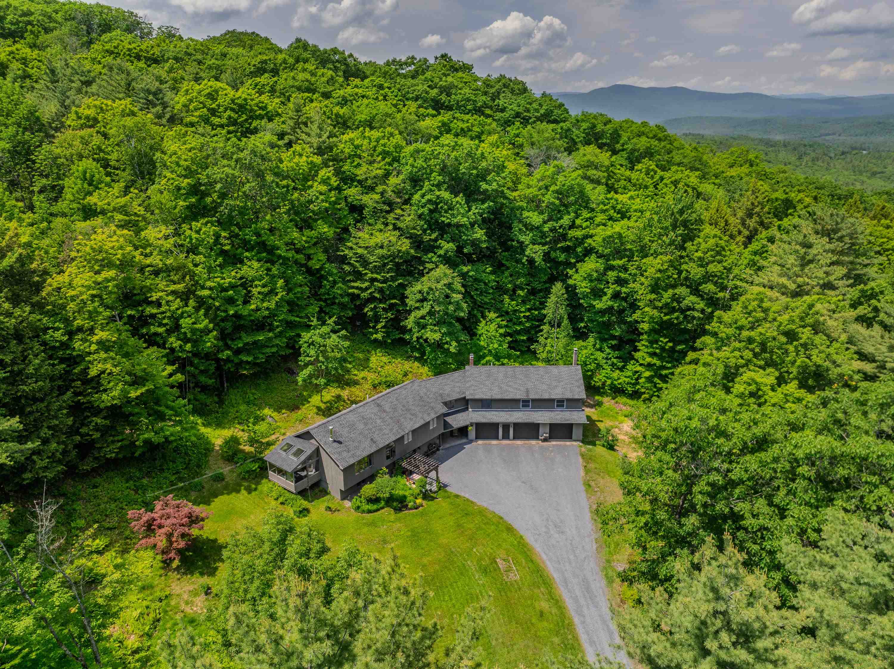 29 Wooley Pasture Rd, Plymouth, NH 03264
