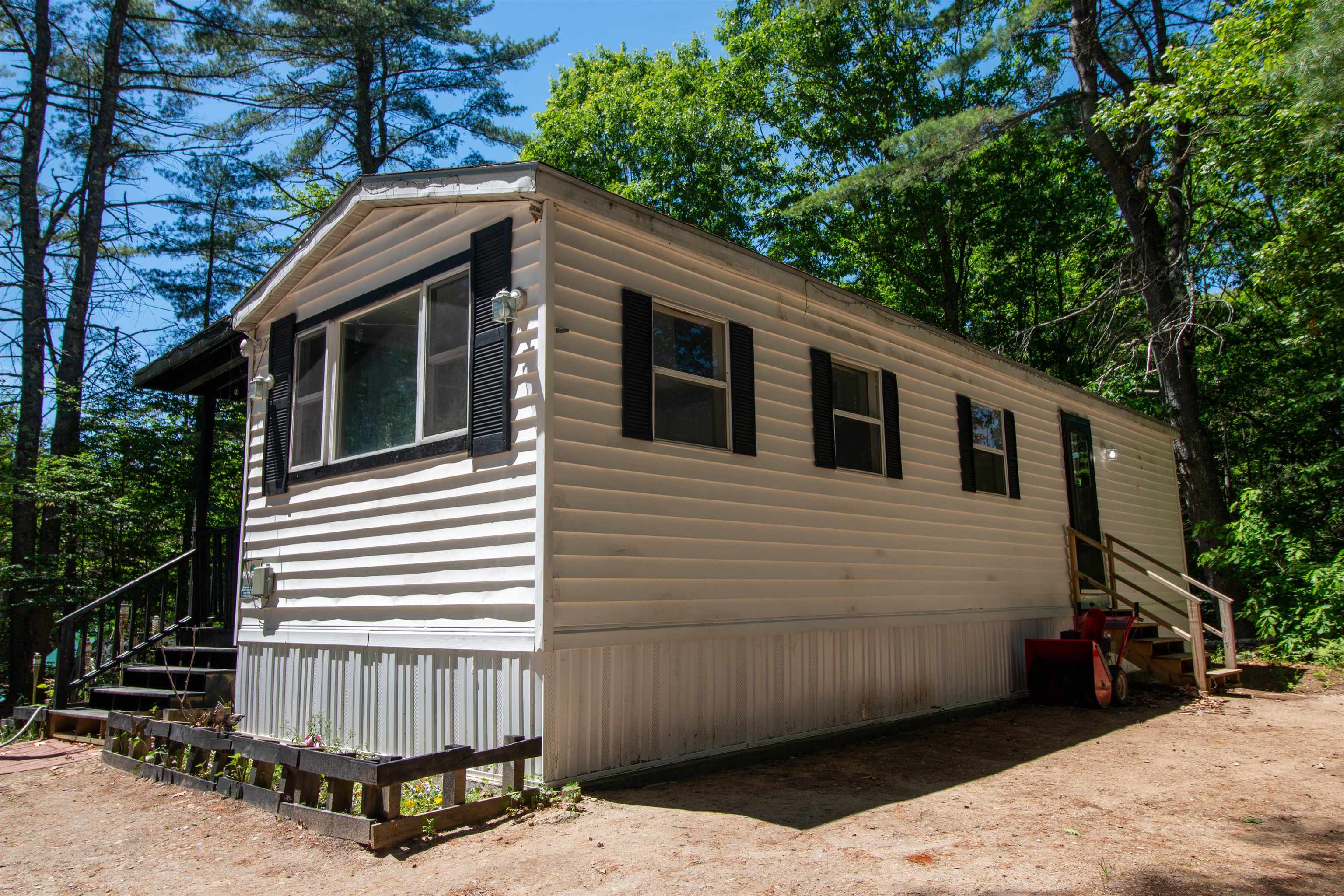 22 Aspen Ln, Danbury, NH 03230