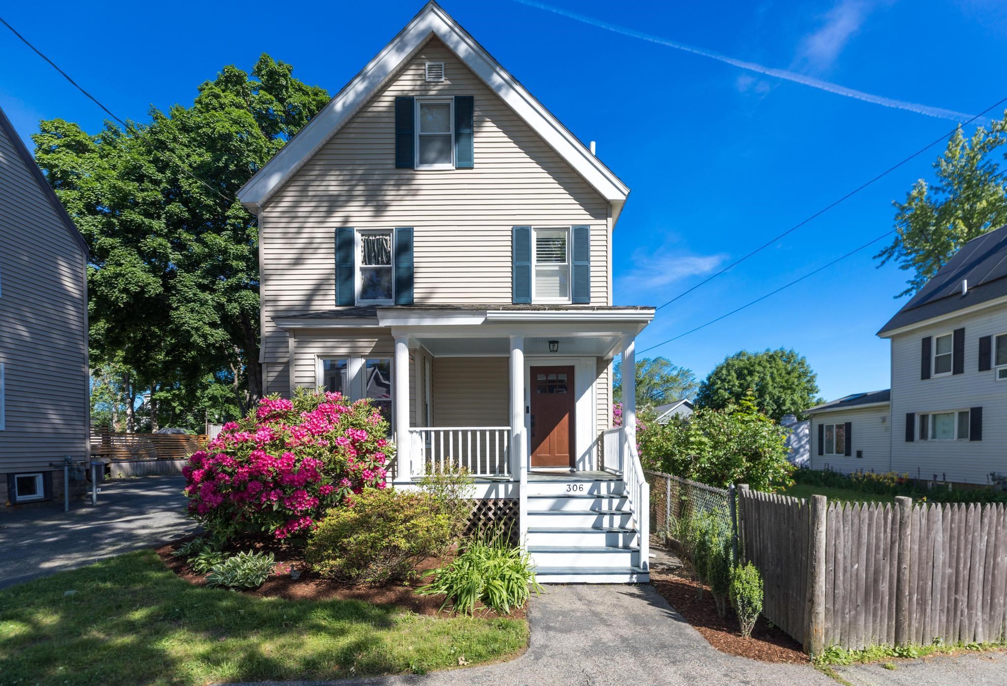 306 Thornton St, Portsmouth, NH 03801