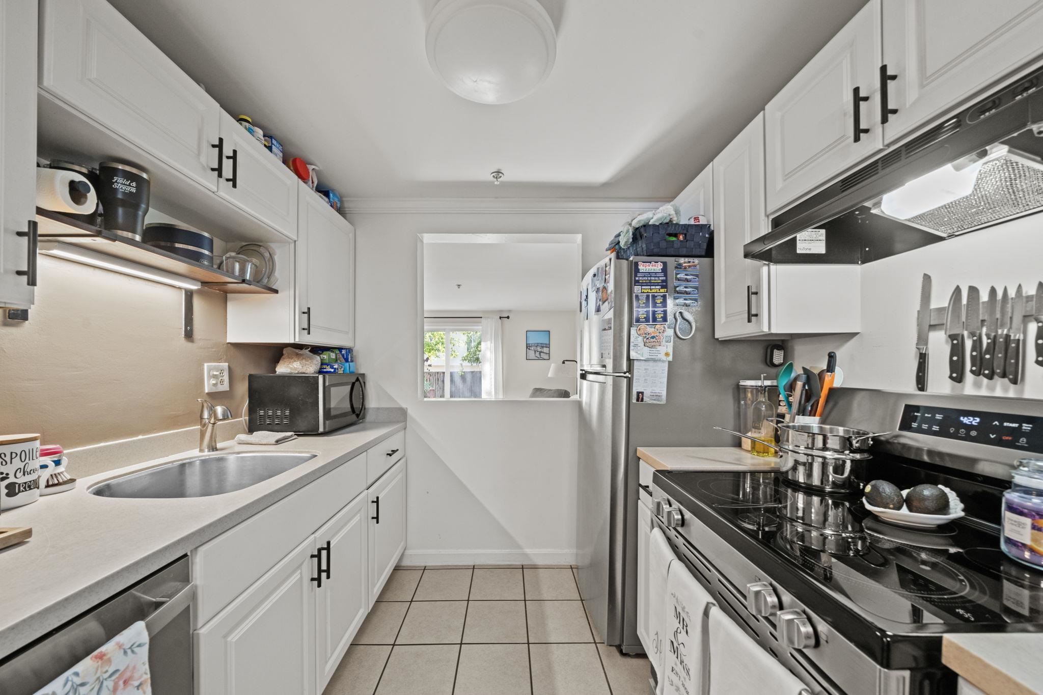 67 Fifth St #8, Dover, NH 03820
