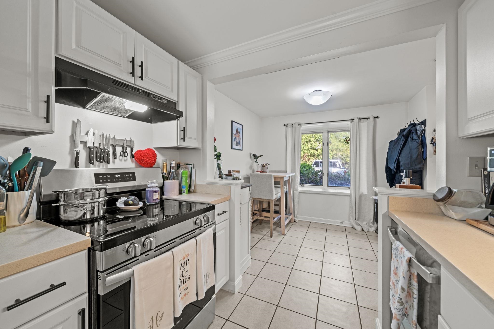 67 Fifth St #8, Dover, NH 03820