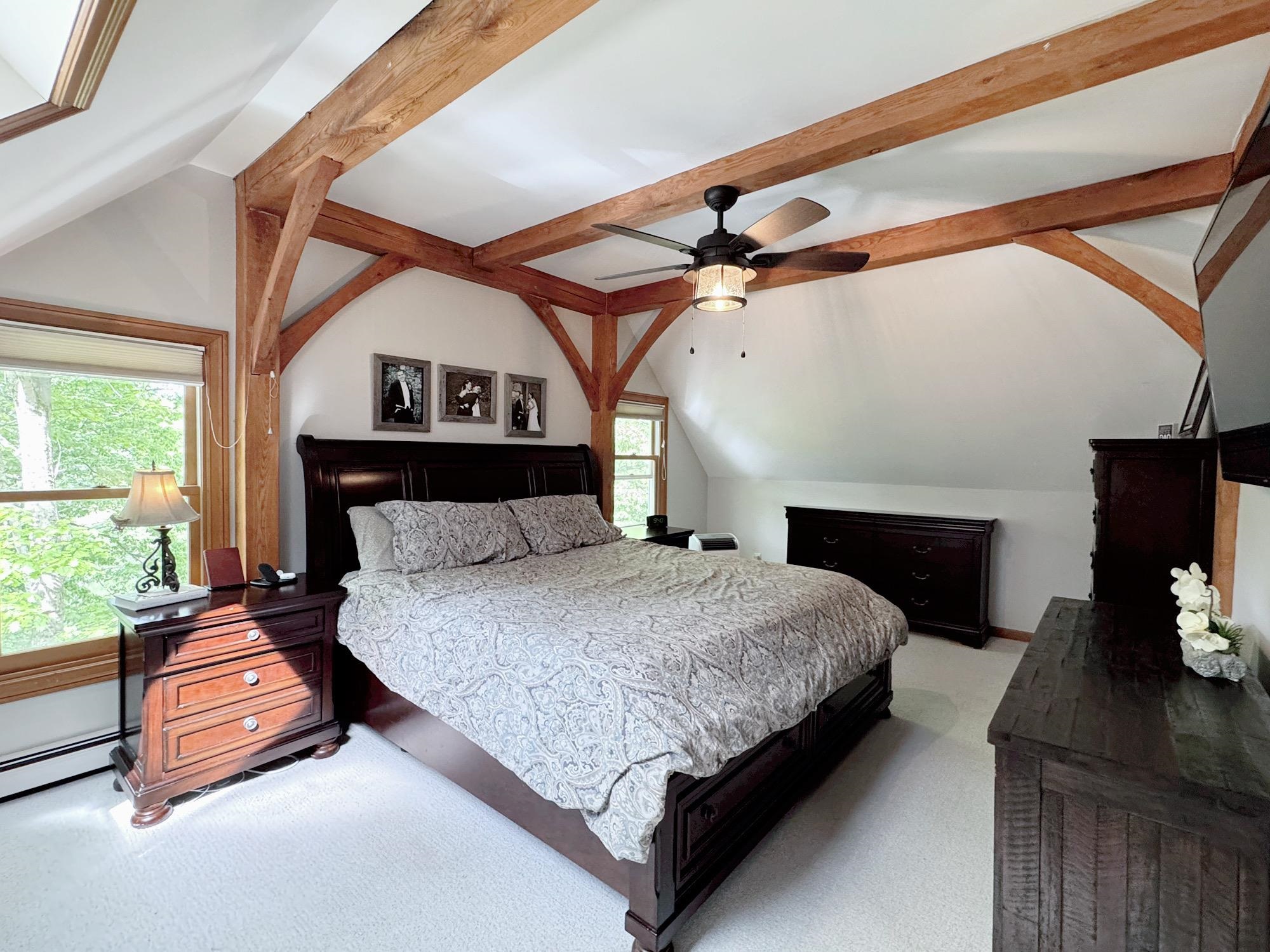 85 Stowell Rd, Bedford, NH 03110