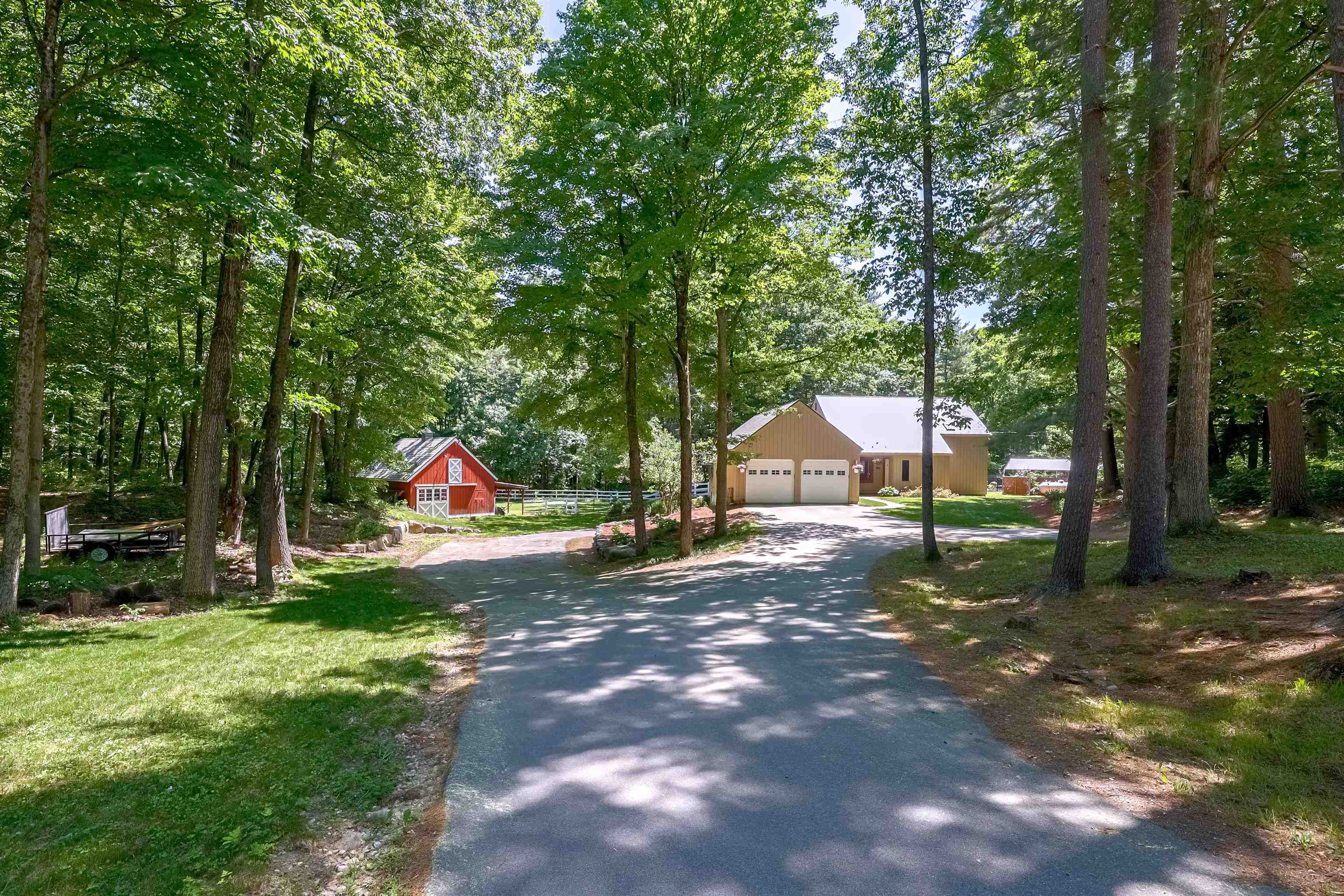 51 Baxter Rd, Hollis, NH 03049