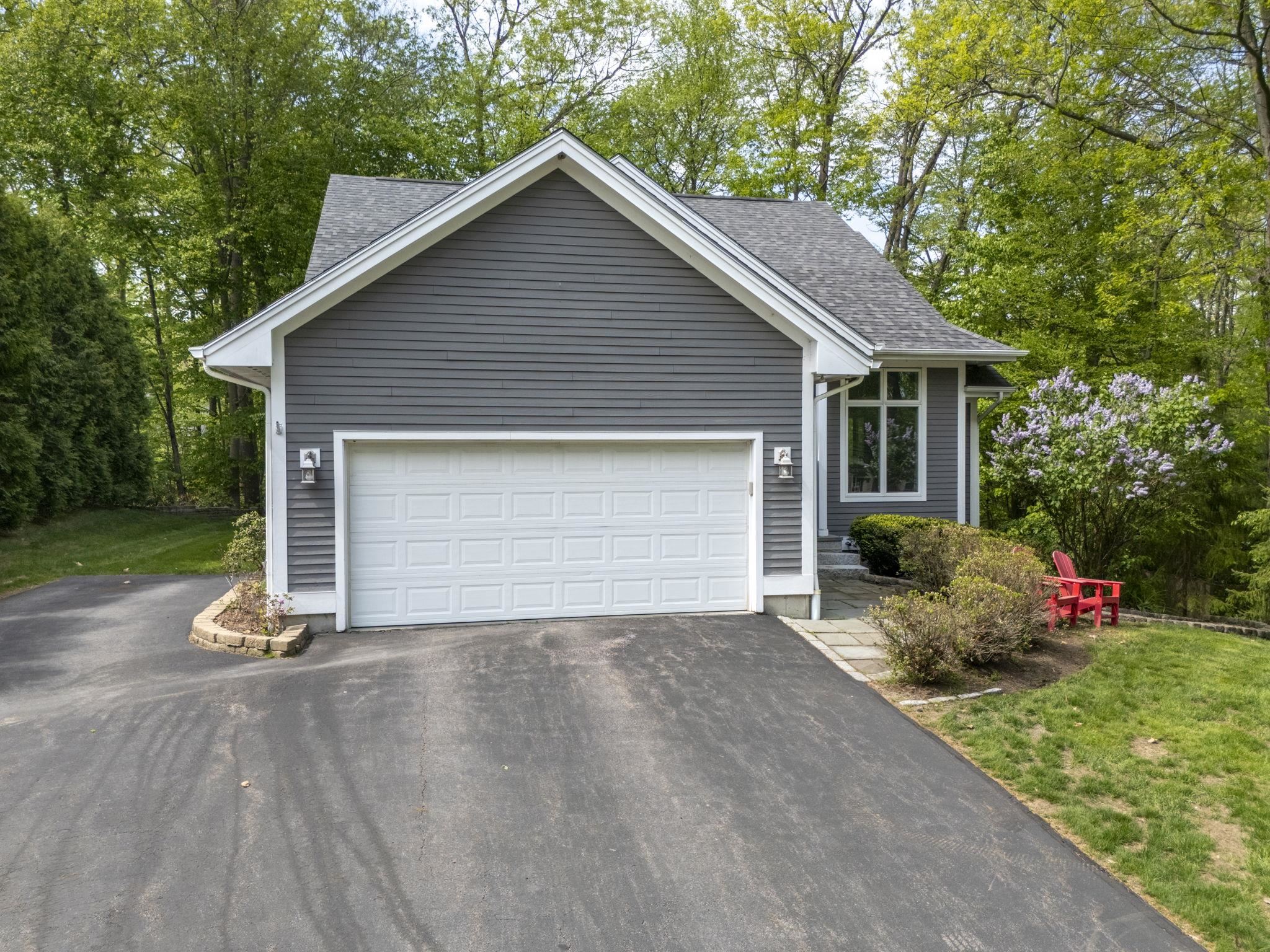 26 Thayer Pond Rd, Concord, NH 03301