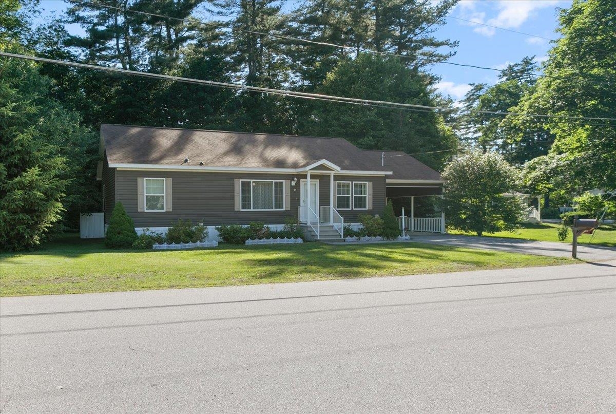 Nashua NH&nbsp;Home for sale $$335,000 $258 per sq.ft.