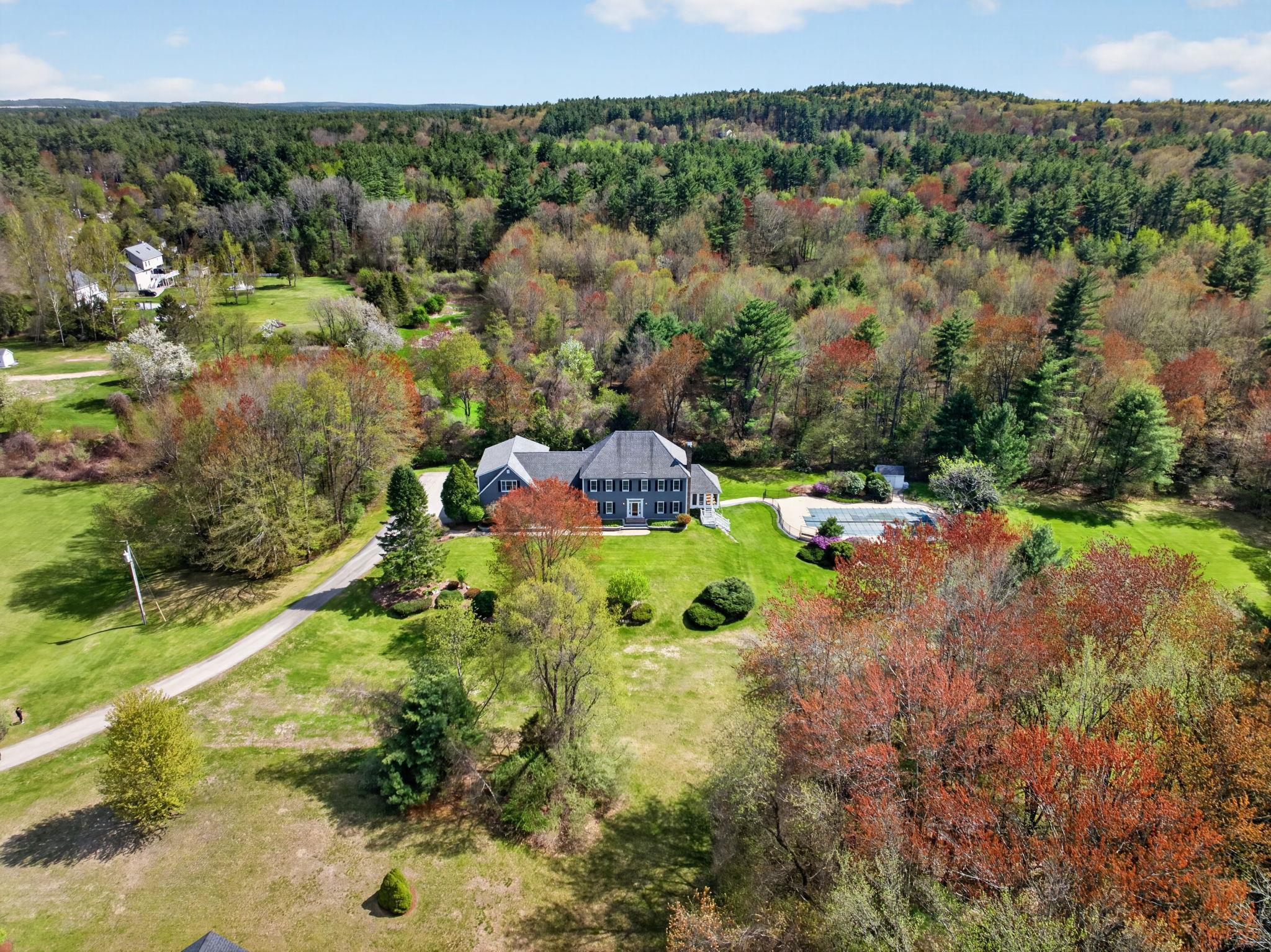 187 Back River Rd, Bedford, NH 03110