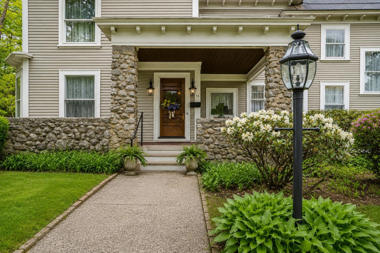 12 Granite St, Milford, NH 03055