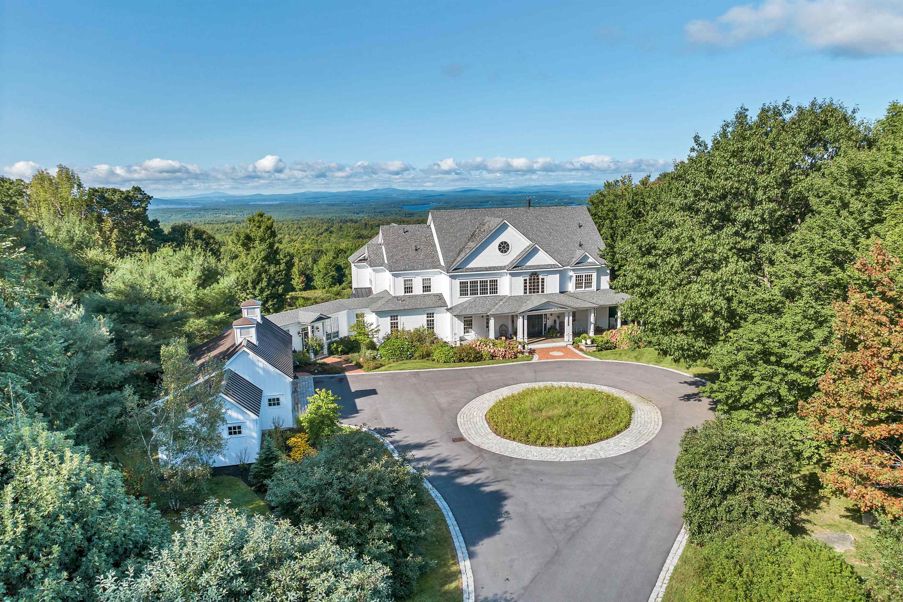 137 Brown Rd, Tuftonboro, NH 03816