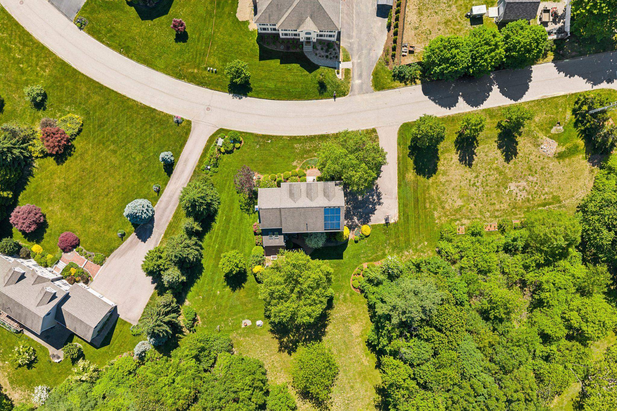 4 Sherburne Dr, Hampton, NH 03842