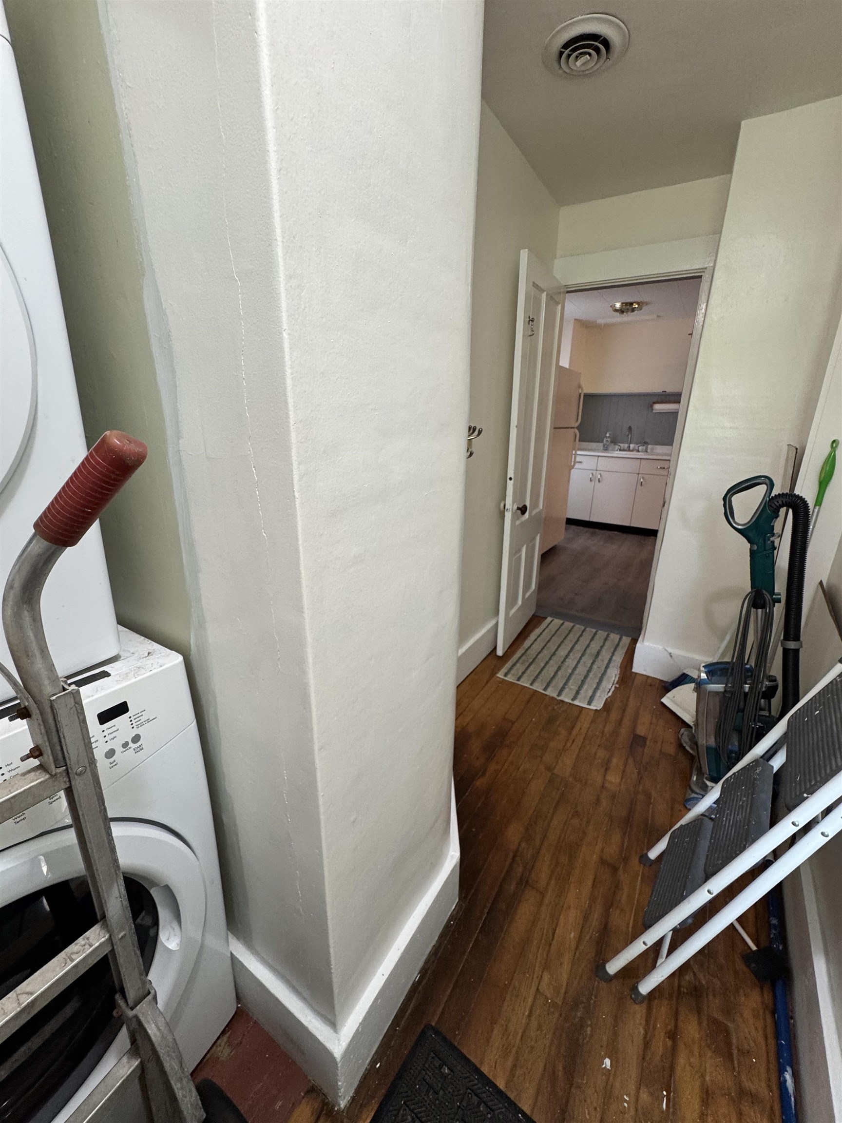 34 Center St, Walpole, NH 03609