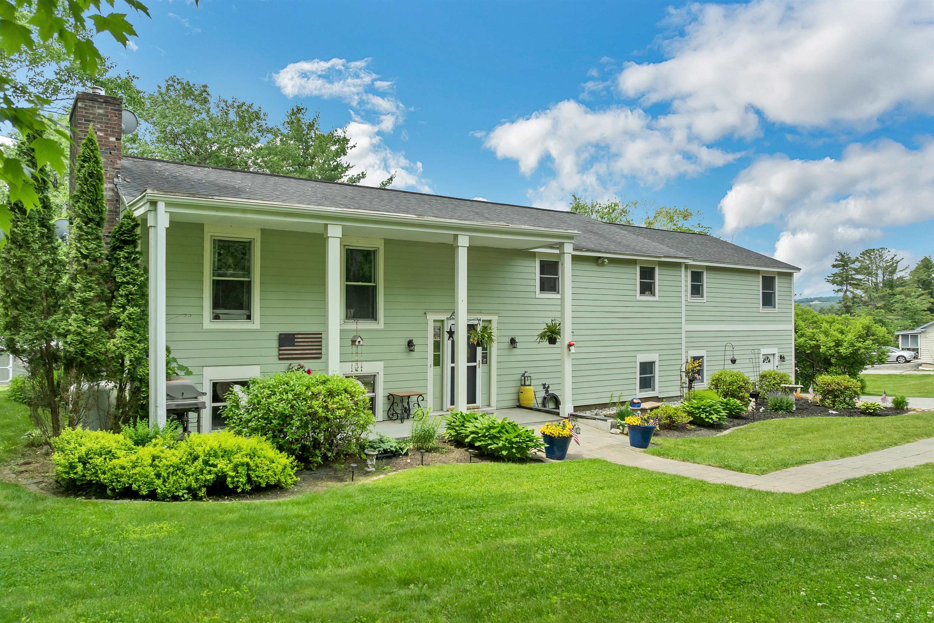7 Barnard Ridge Rd, Meredith, NH 03253