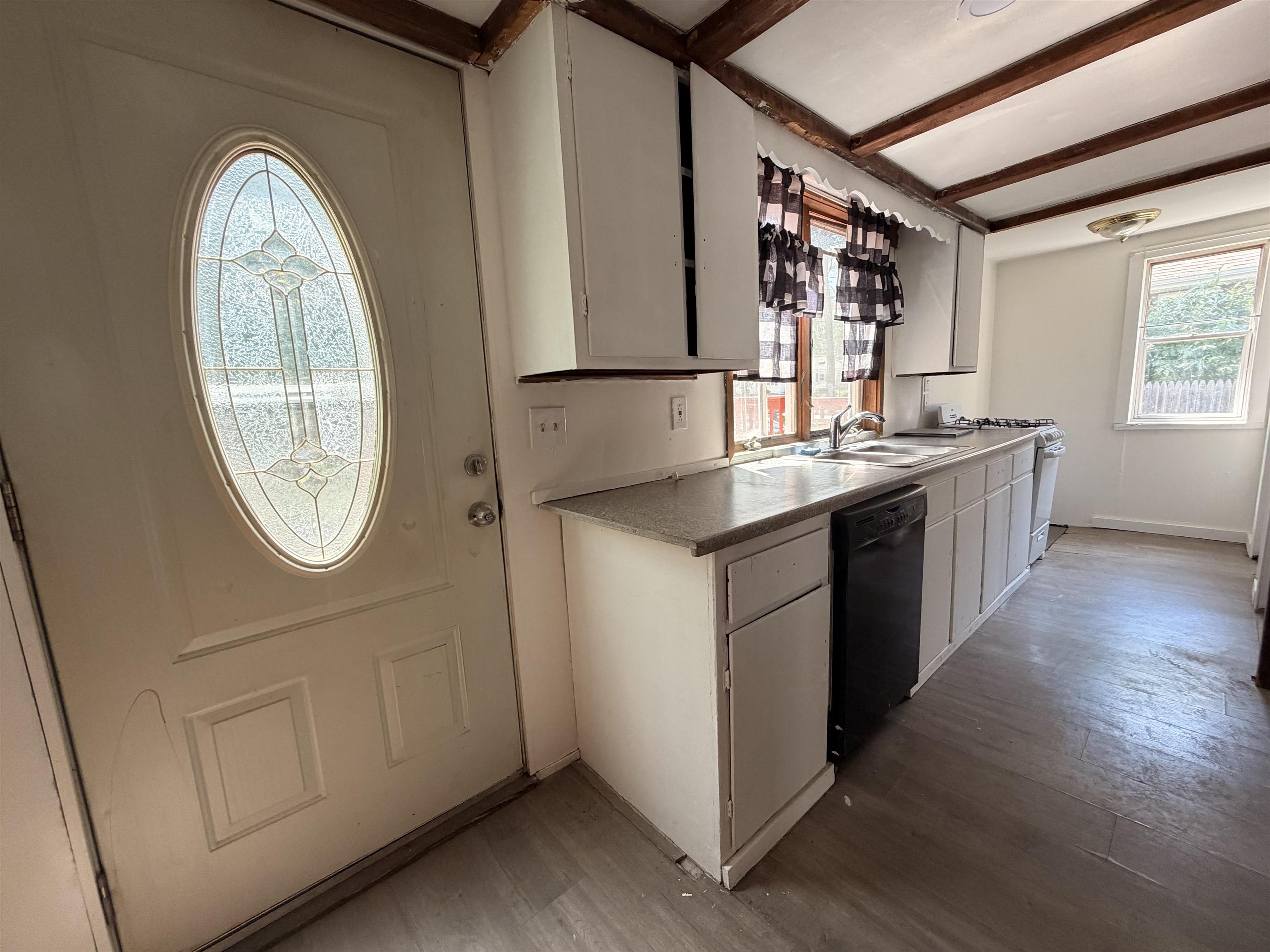 29 Pillsbury Rd, Hampstead, NH 03826
